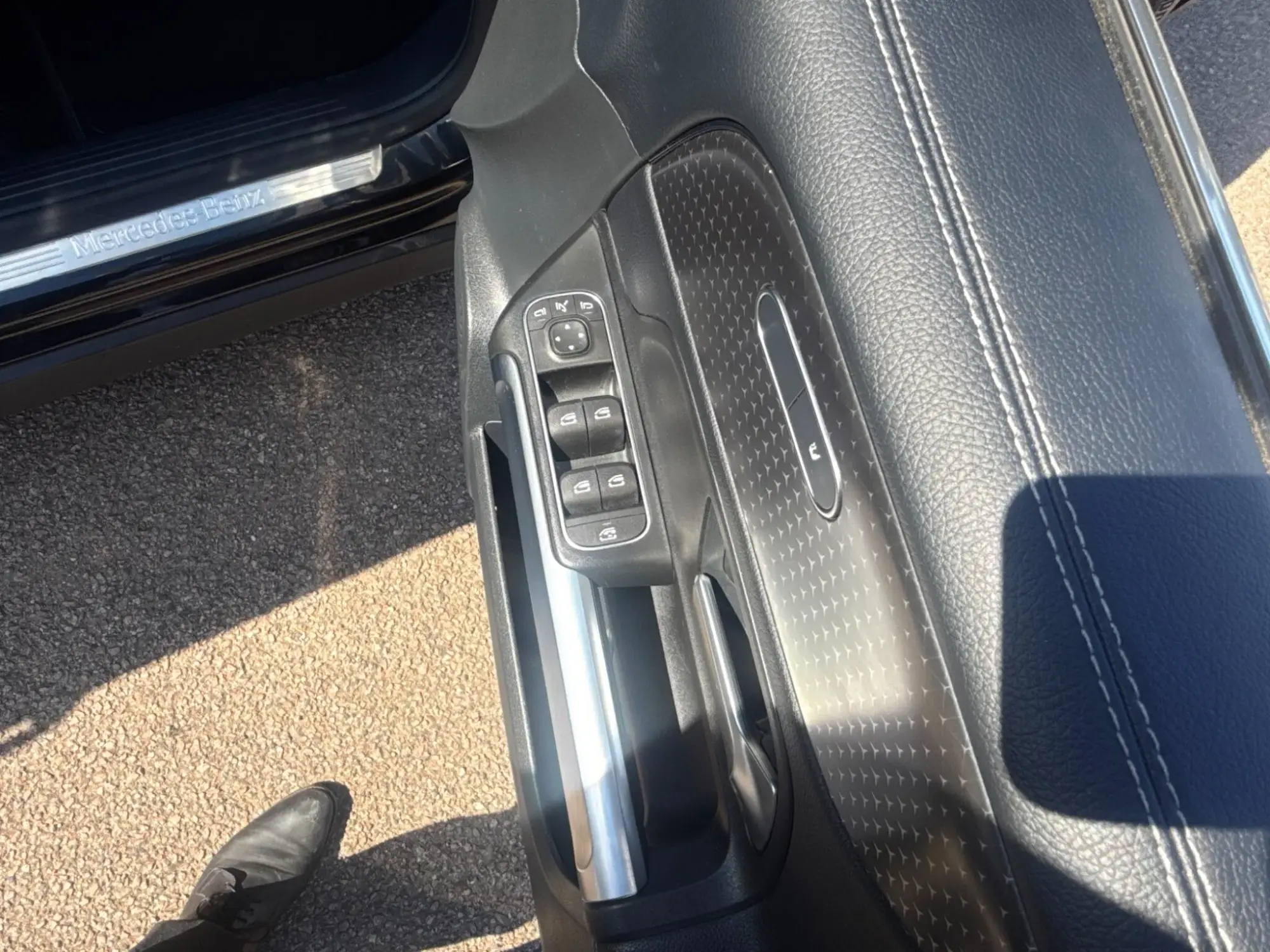 Mercedes-Benz GLB Image 20 Mercedes-Benz GLB Image 20