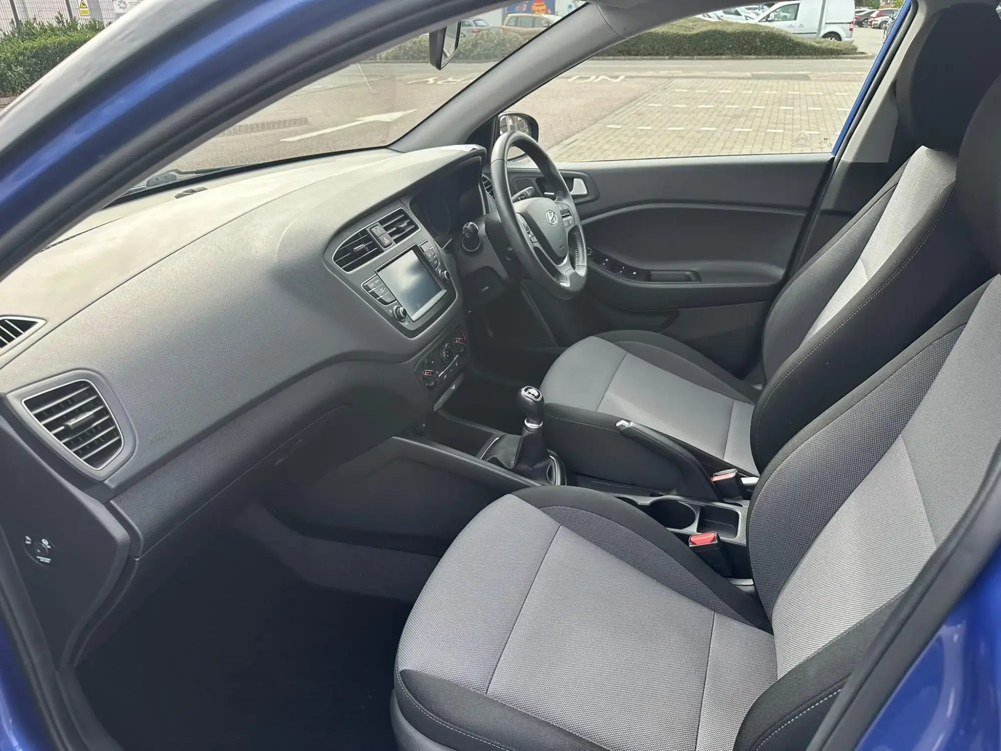 Hyundai i20 Image 27 Hyundai i20 Image 27