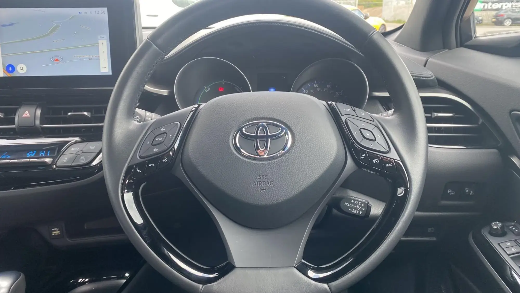 Toyota C-HR Self-Charging Hybrid Image 12