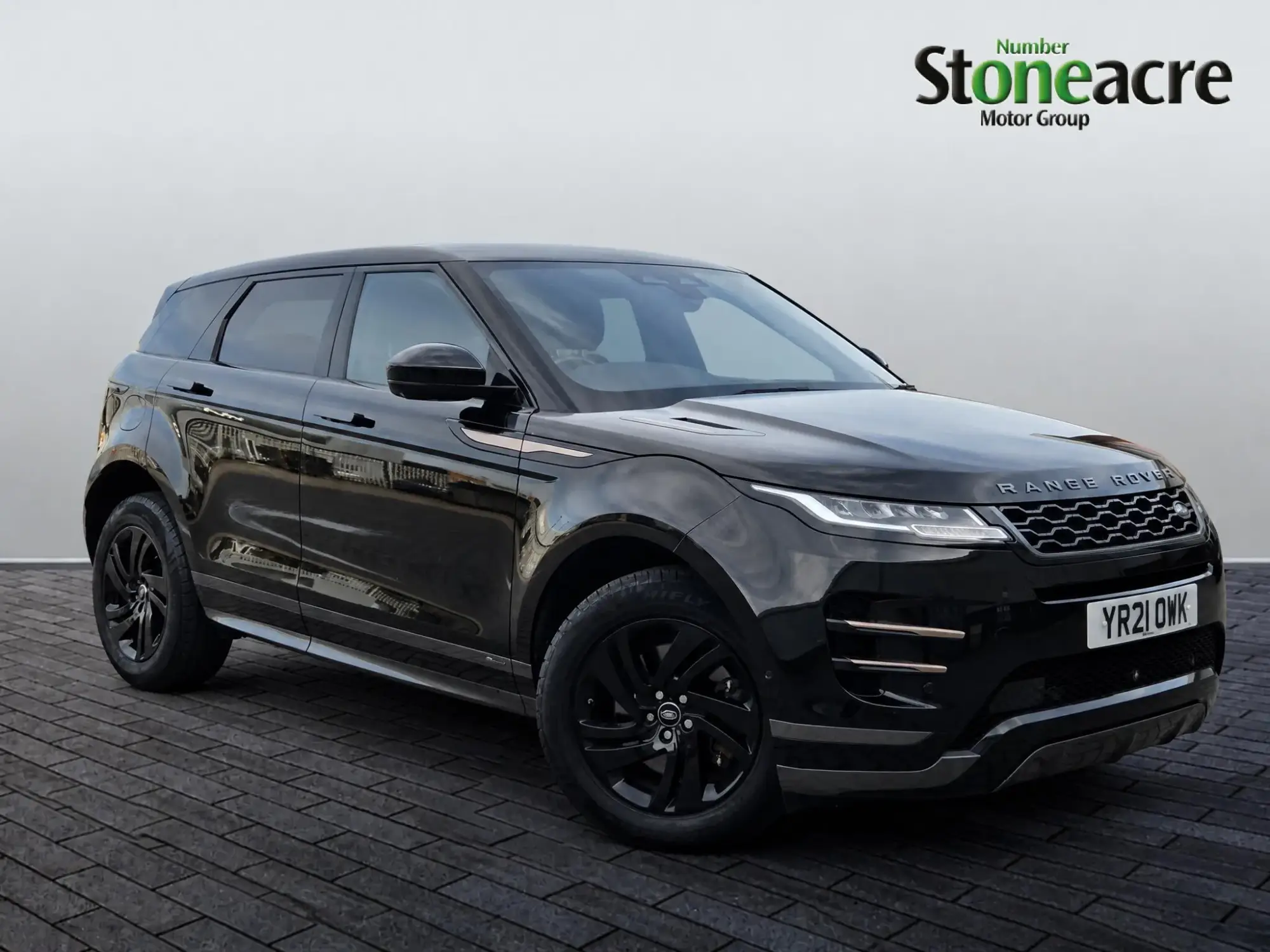 Land Rover Range Rover Evoque 2.0 D200 MHEV R-Dynamic S Auto 4WD Euro 6 (s/s) 5dr YR21OWK Image 1