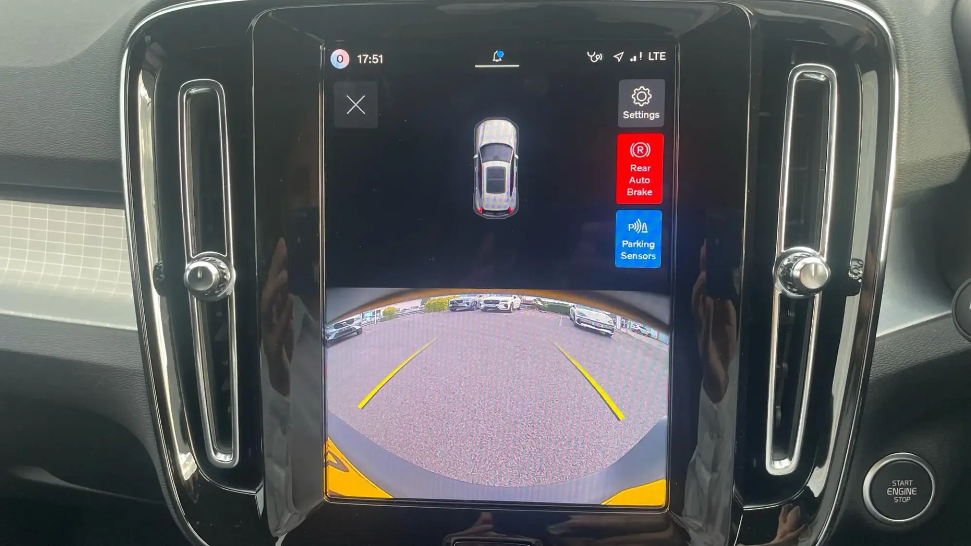 Volvo XC40 Image 17