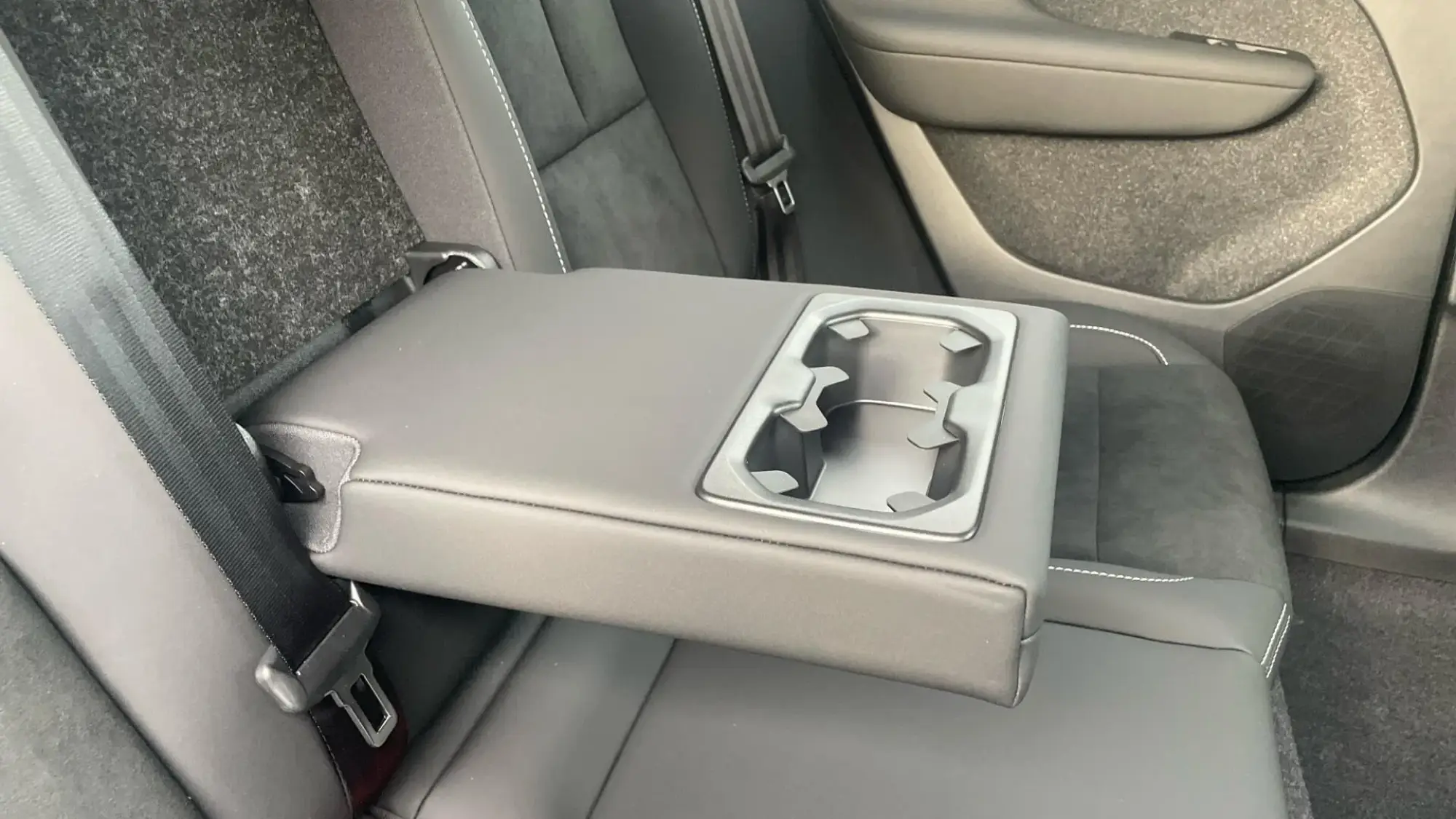 Volvo XC40 Image 30