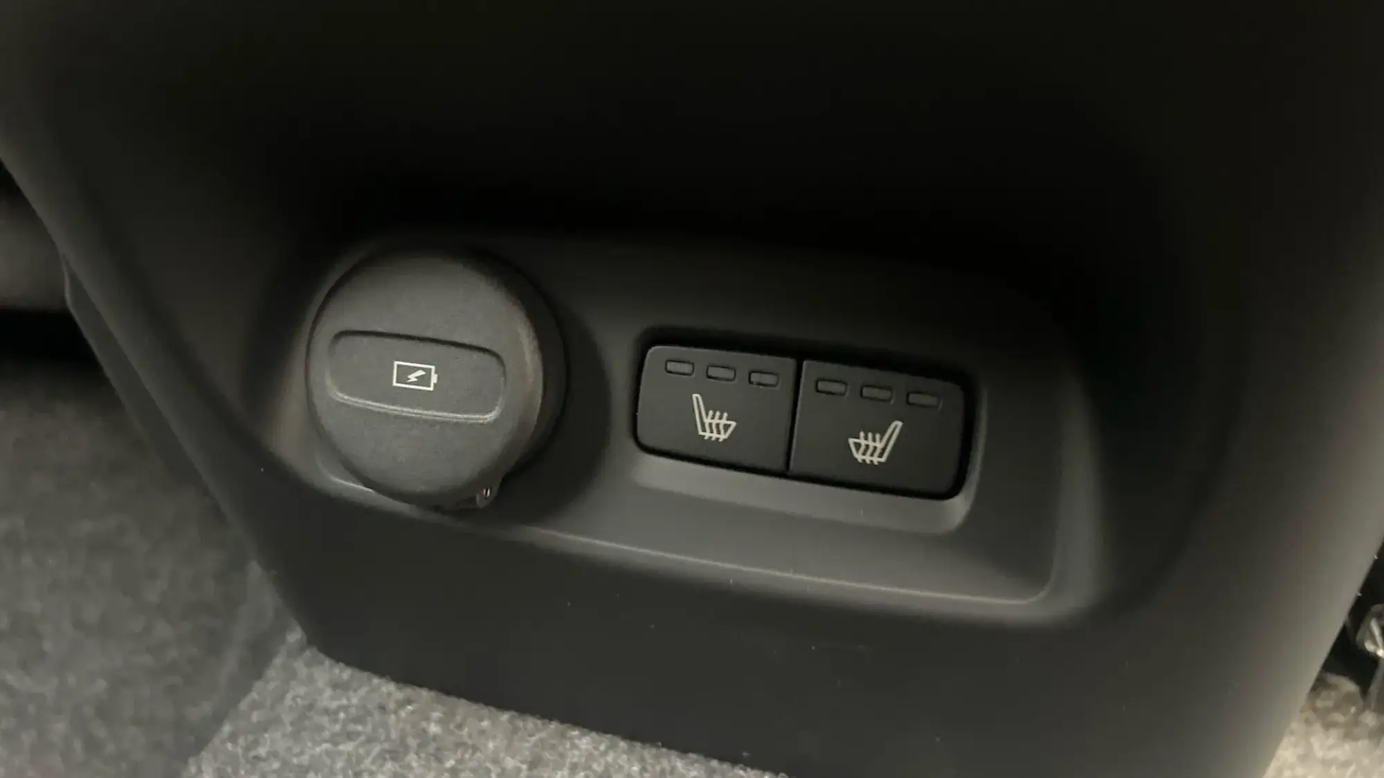 Volvo XC40 Image 33