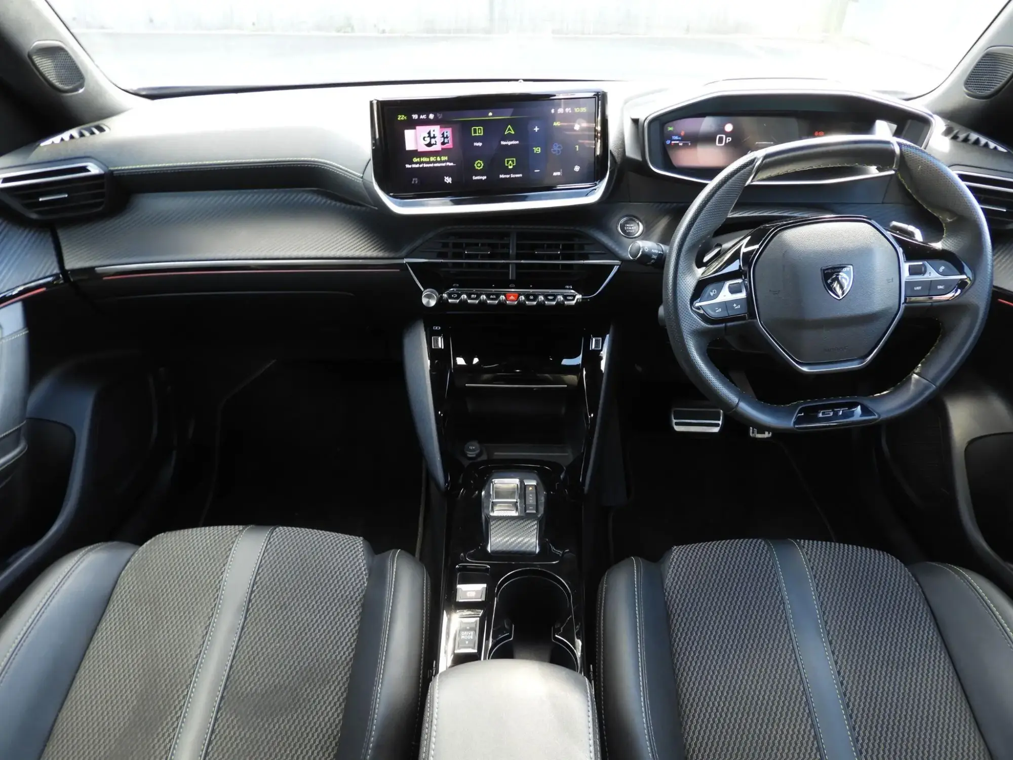 Peugeot 2008 Image 13