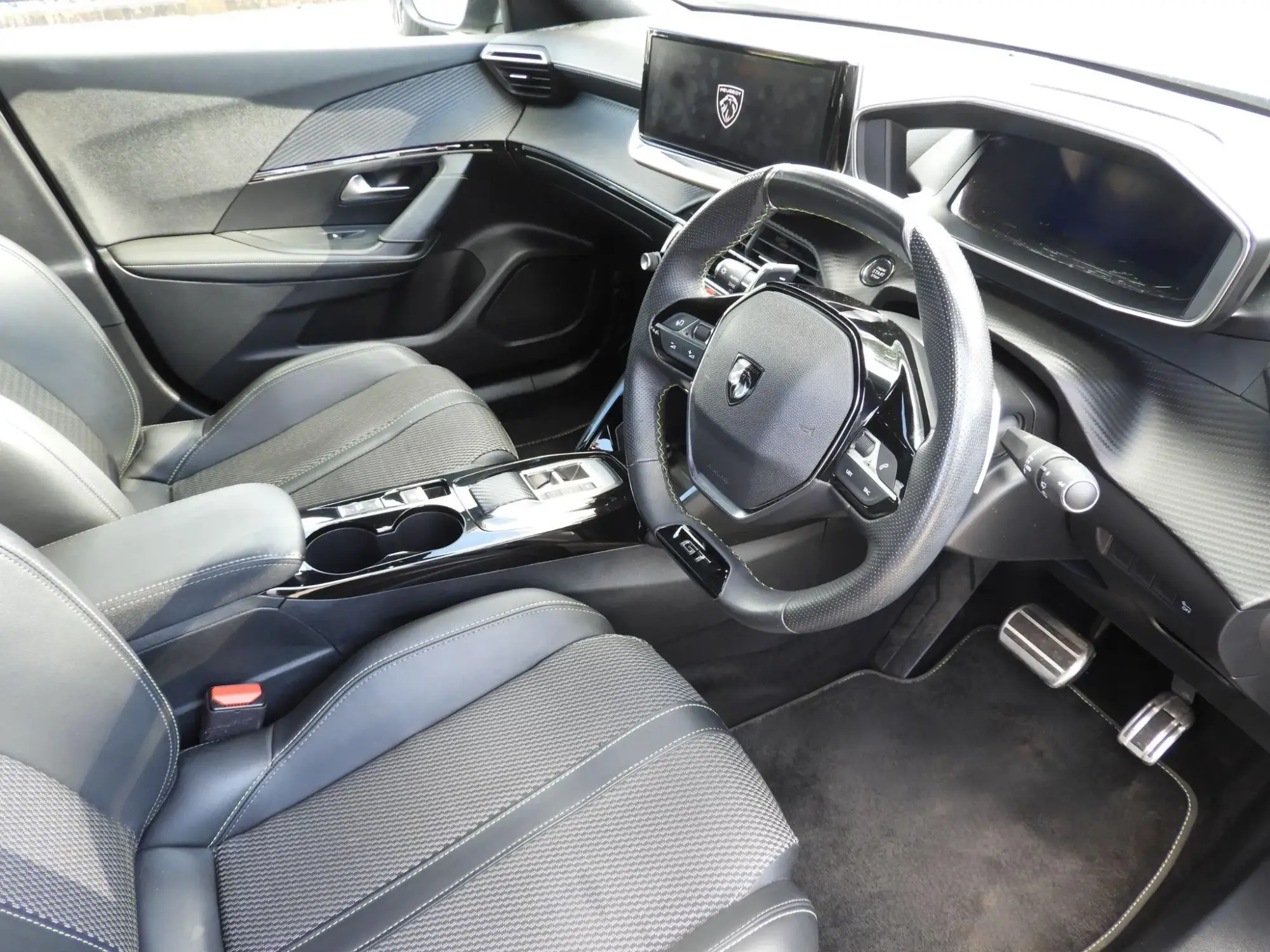 Peugeot 2008 Image 17