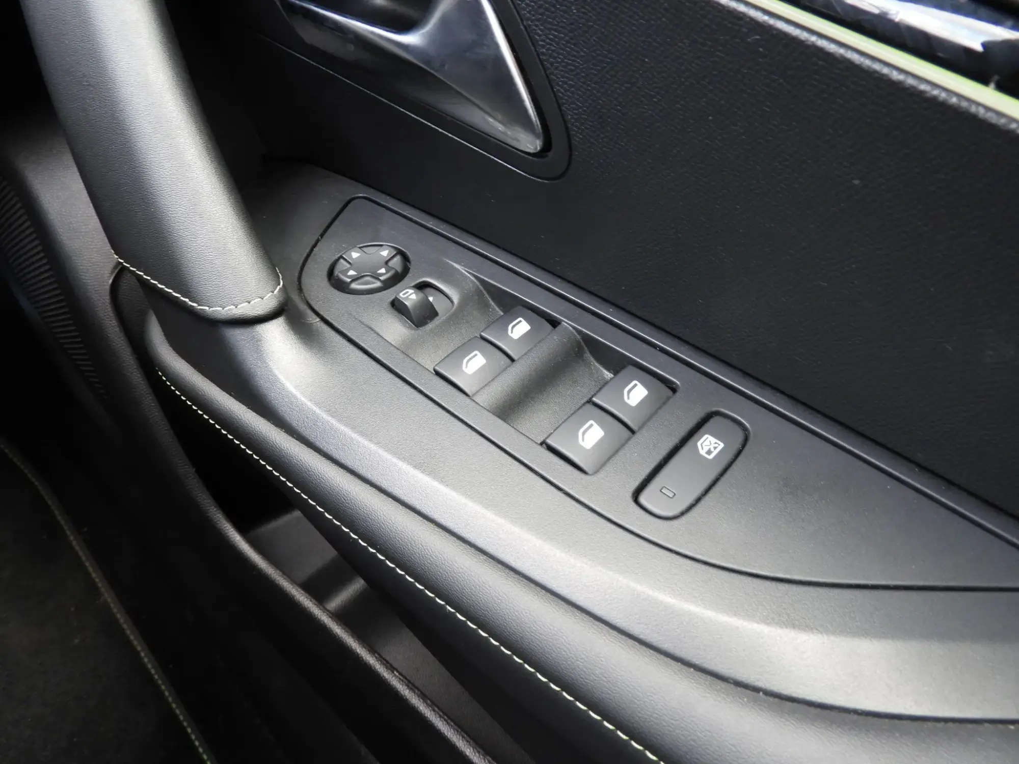 Peugeot 2008 Image 19