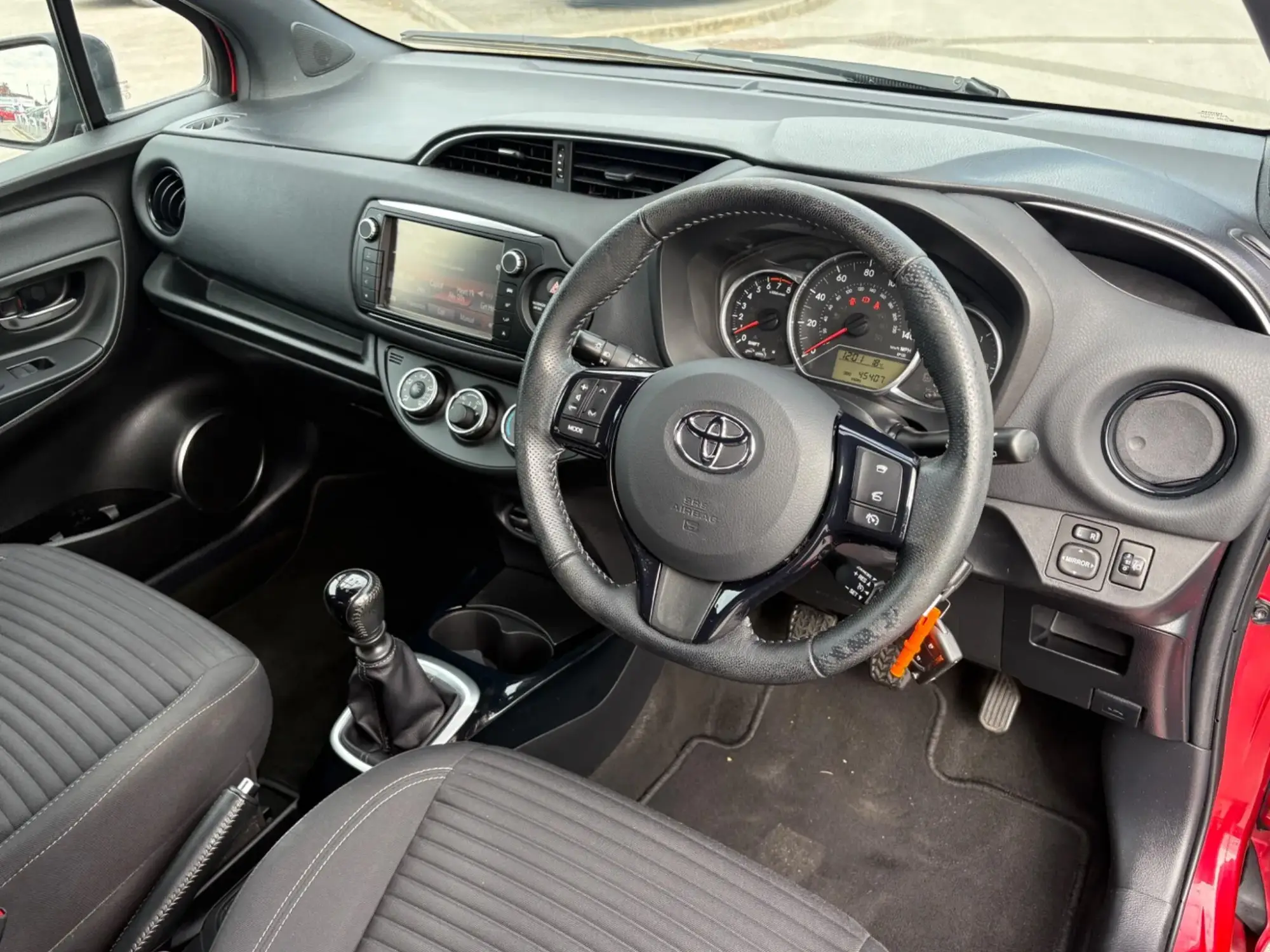 Toyota Yaris Image 9 Toyota Yaris Image 9