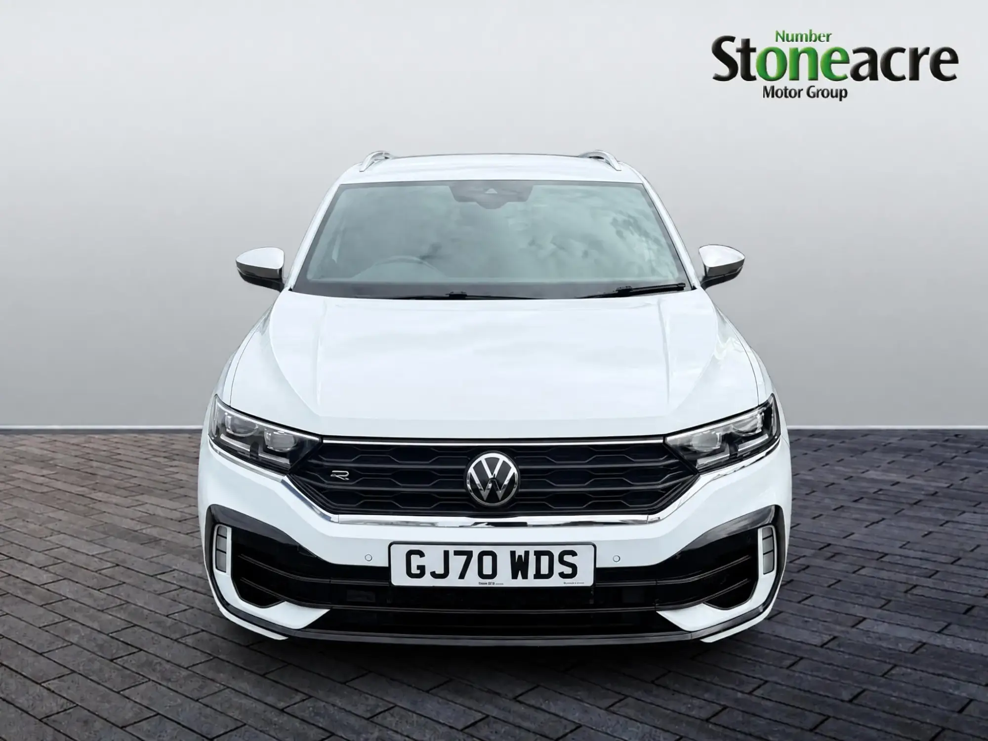 Volkswagen T-Roc 2.0 TSI R SUV 5dr Petrol DSG 4Motion Euro 6 (s/s) (300 ps) GJ70WDS Image 2 Volkswagen T-Roc 2.0 TSI R SUV 5dr Petrol DSG 4Motion Euro 6 (s/s) (300 ps) GJ70WDS Image 2