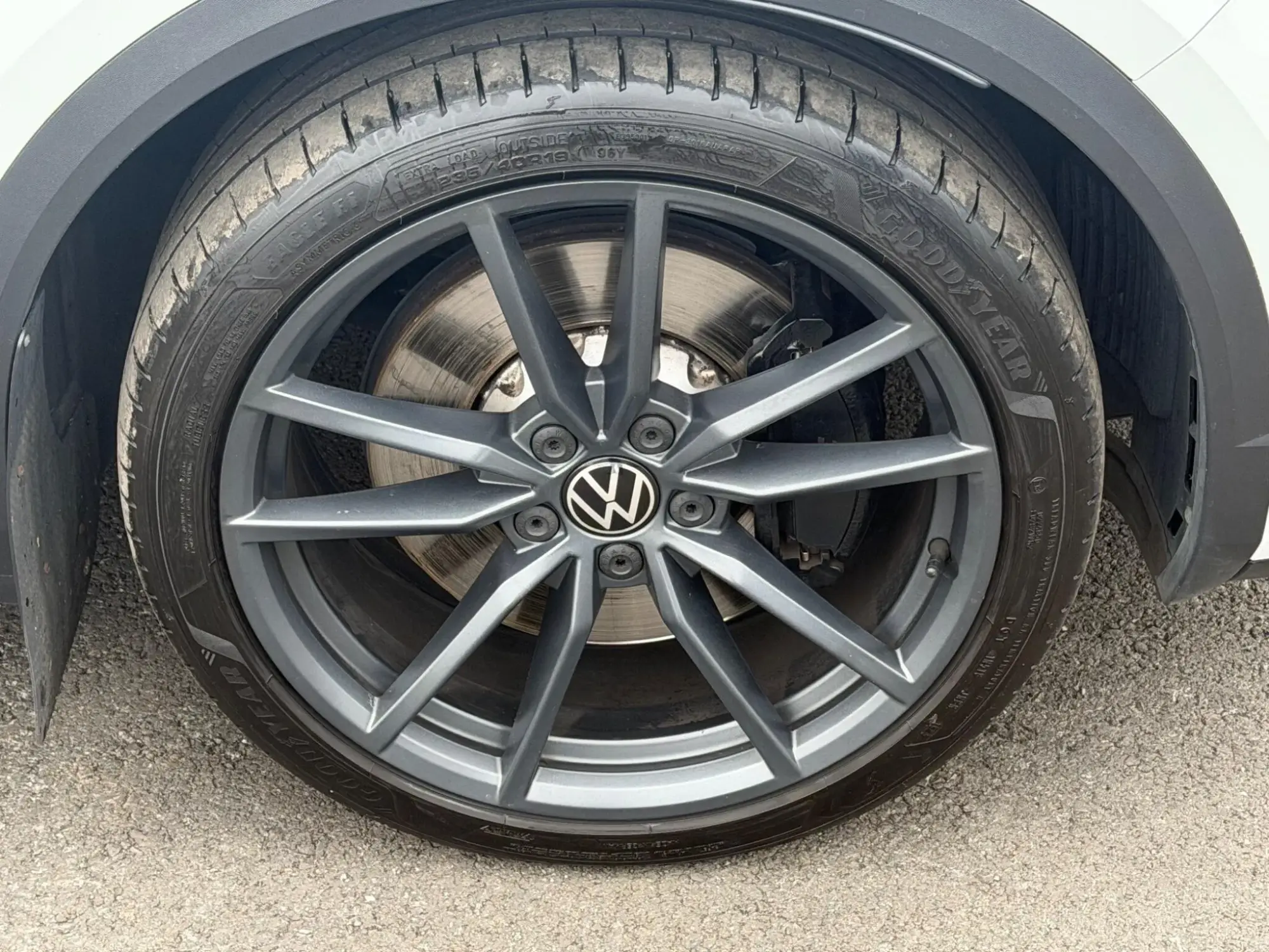 Volkswagen T-Roc Image 13
