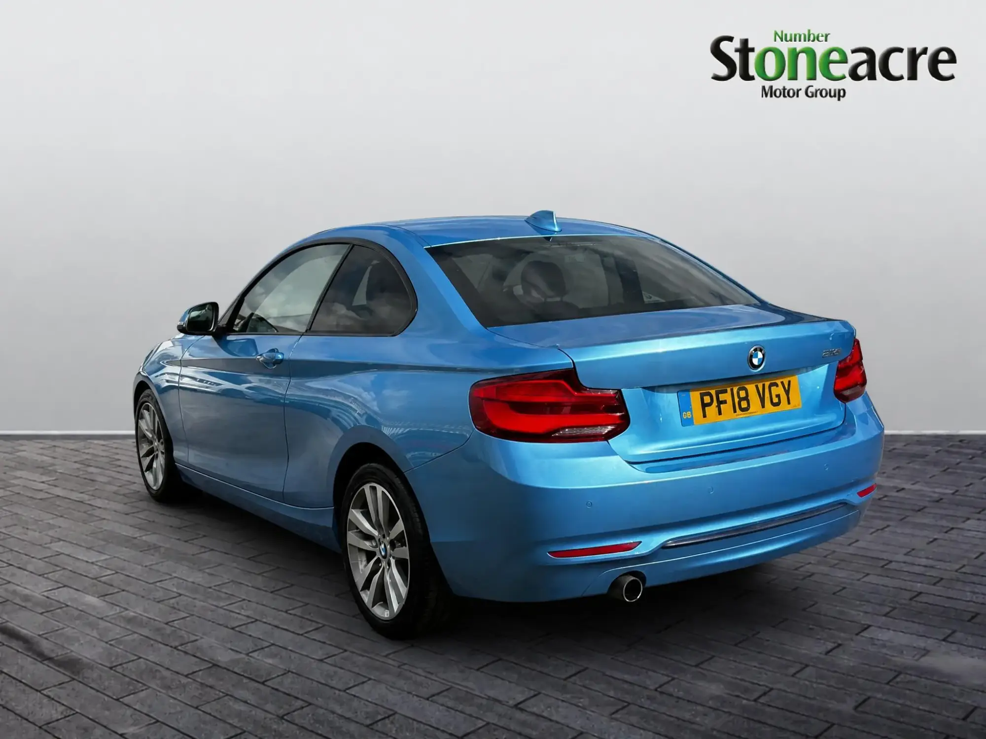 BMW 2 Series Image 4 BMW 2 Series Image 4