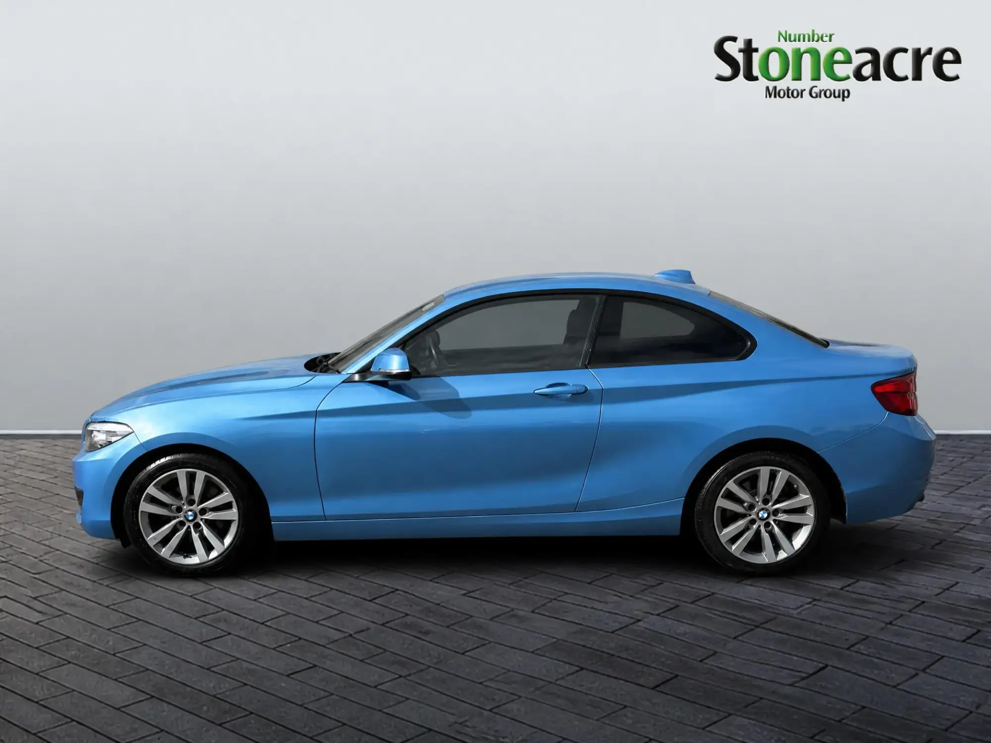 BMW 2 Series Image 5 BMW 2 Series Image 5