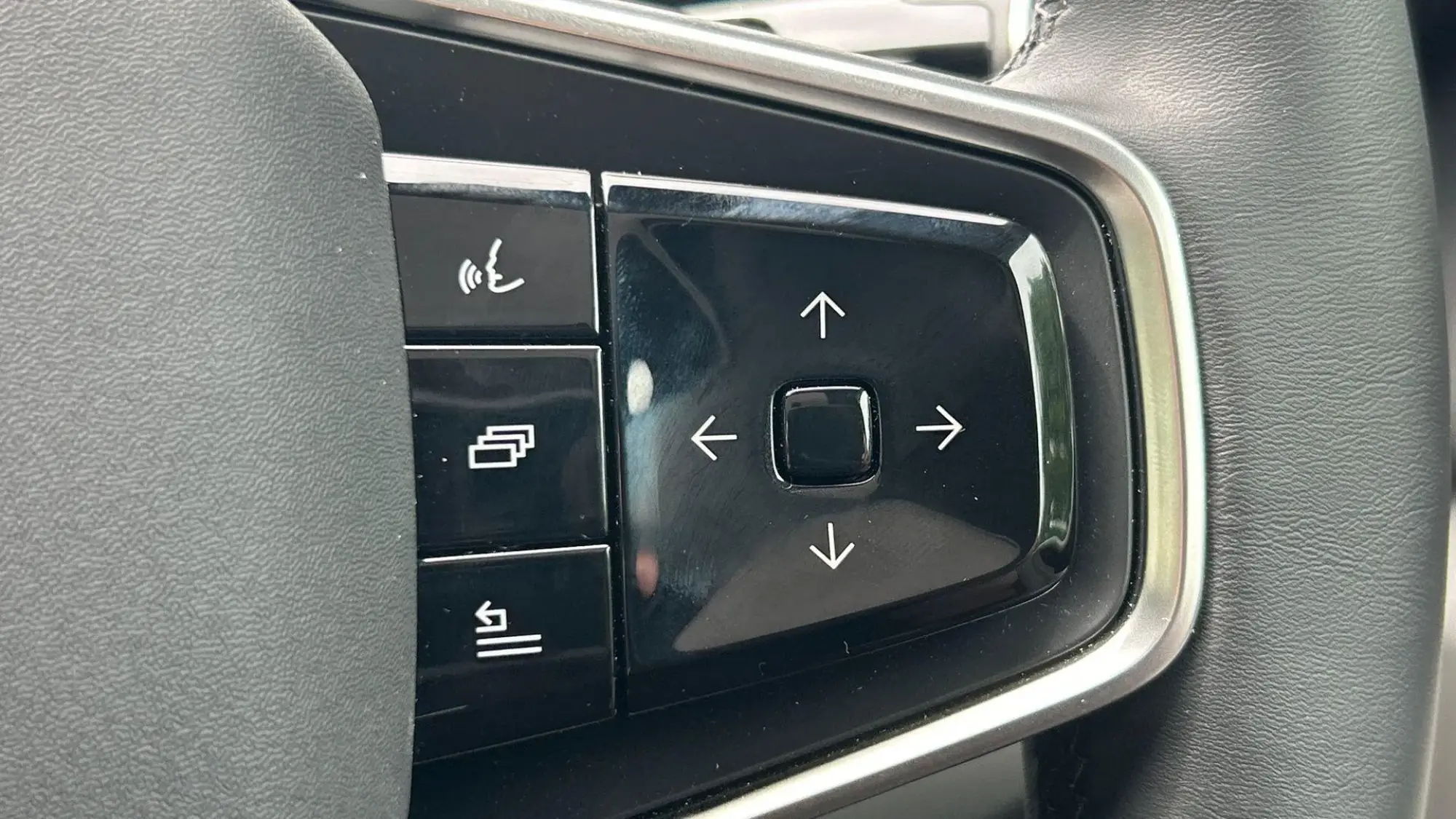 Polestar 4 SUV Image 10 Polestar 4 SUV Image 10