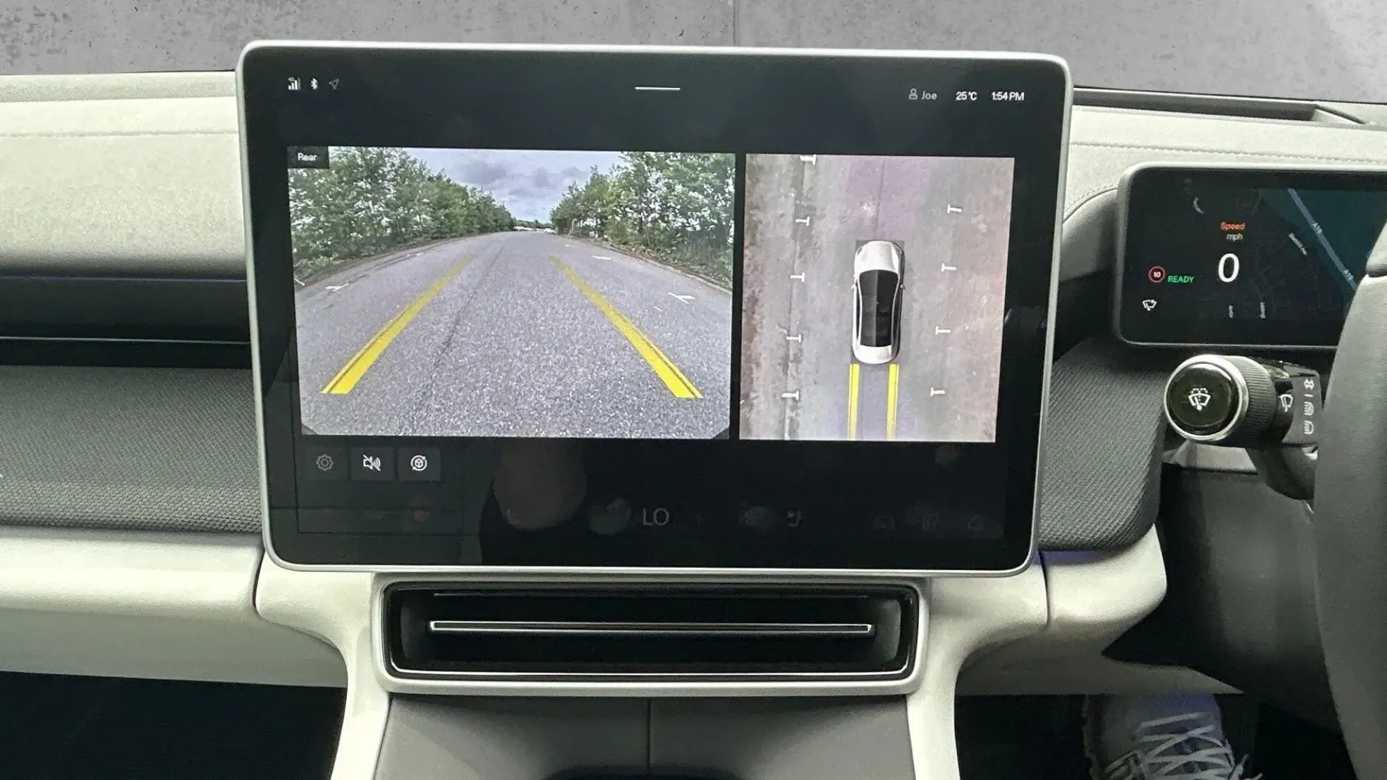 Polestar 4 SUV Image 16 Polestar 4 SUV Image 16