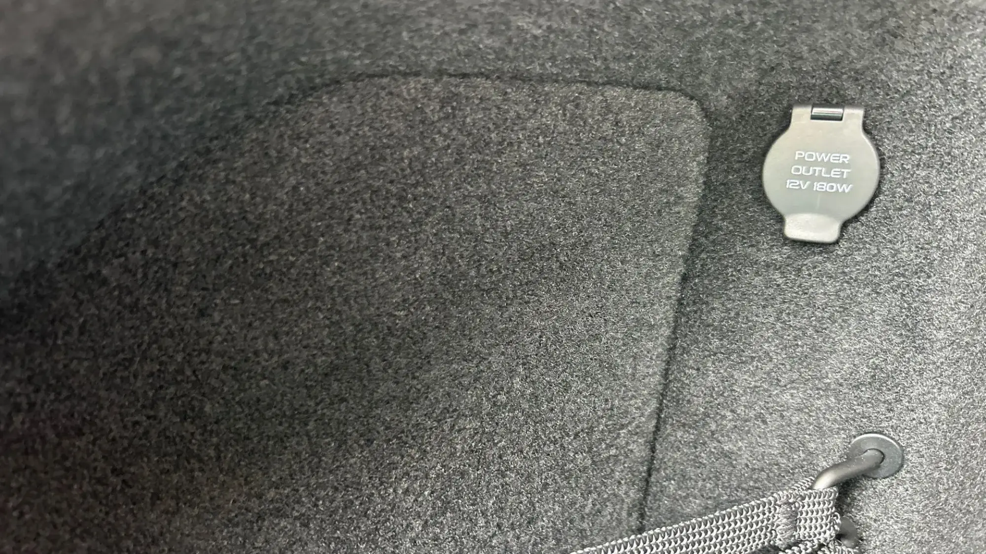 Polestar 4 SUV Image 30 Polestar 4 SUV Image 30