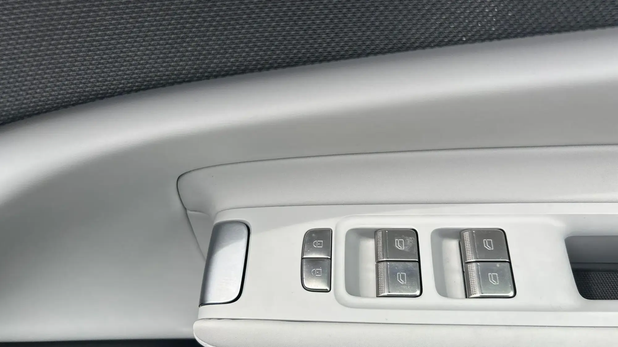 Polestar 4 SUV Image 35 Polestar 4 SUV Image 35