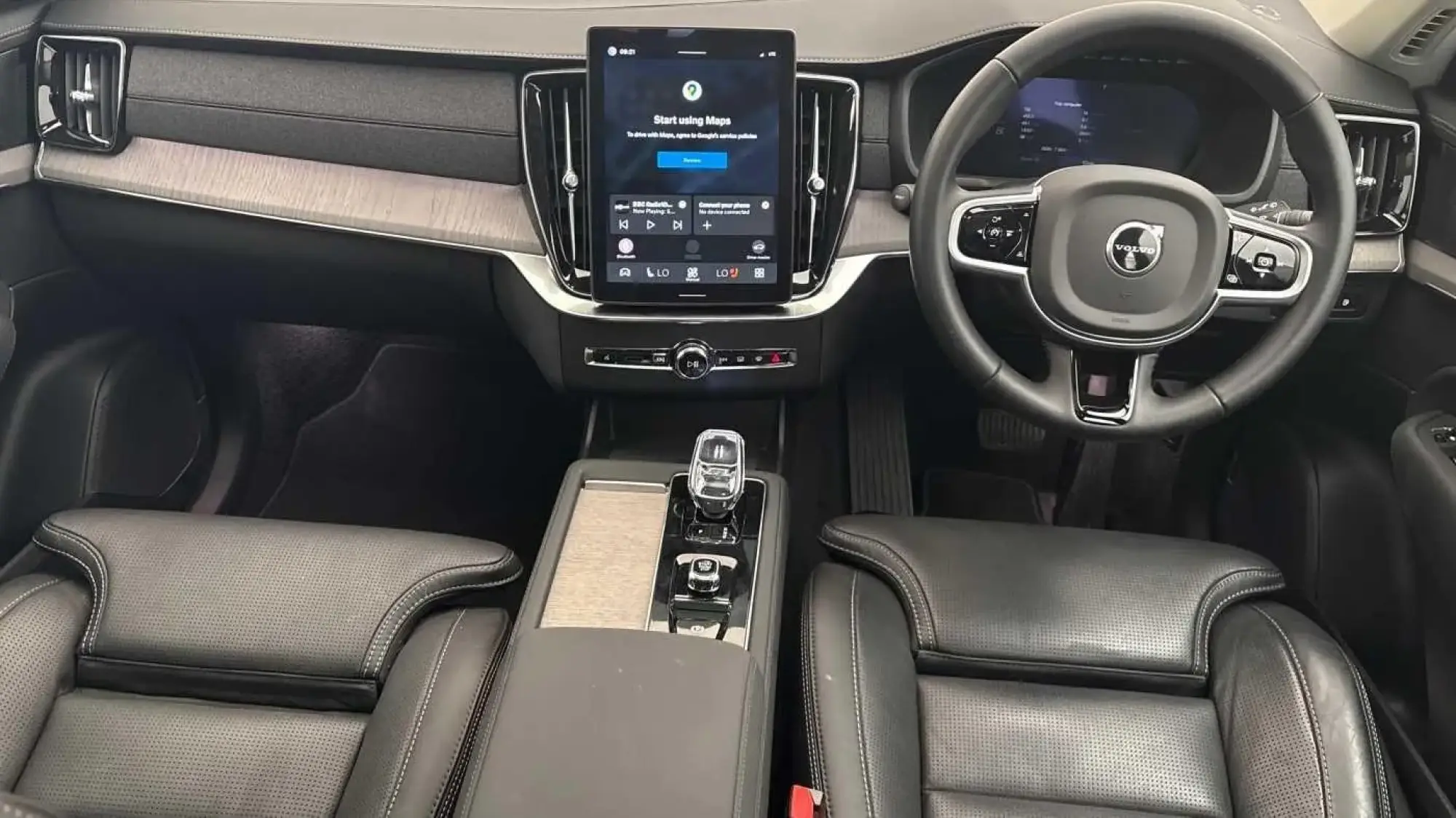 Volvo XC90 Plug-In Hybrid Image 9 Volvo XC90 Plug-In Hybrid Image 9