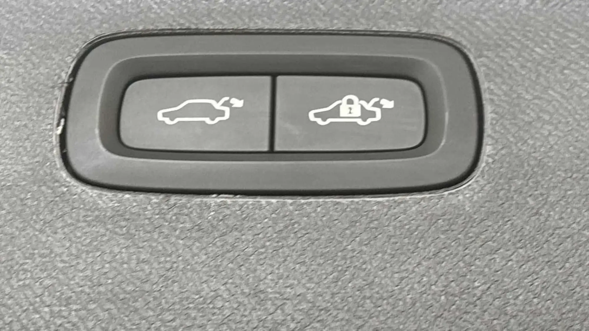 Volvo XC90 Plug-In Hybrid Image 17 Volvo XC90 Plug-In Hybrid Image 17