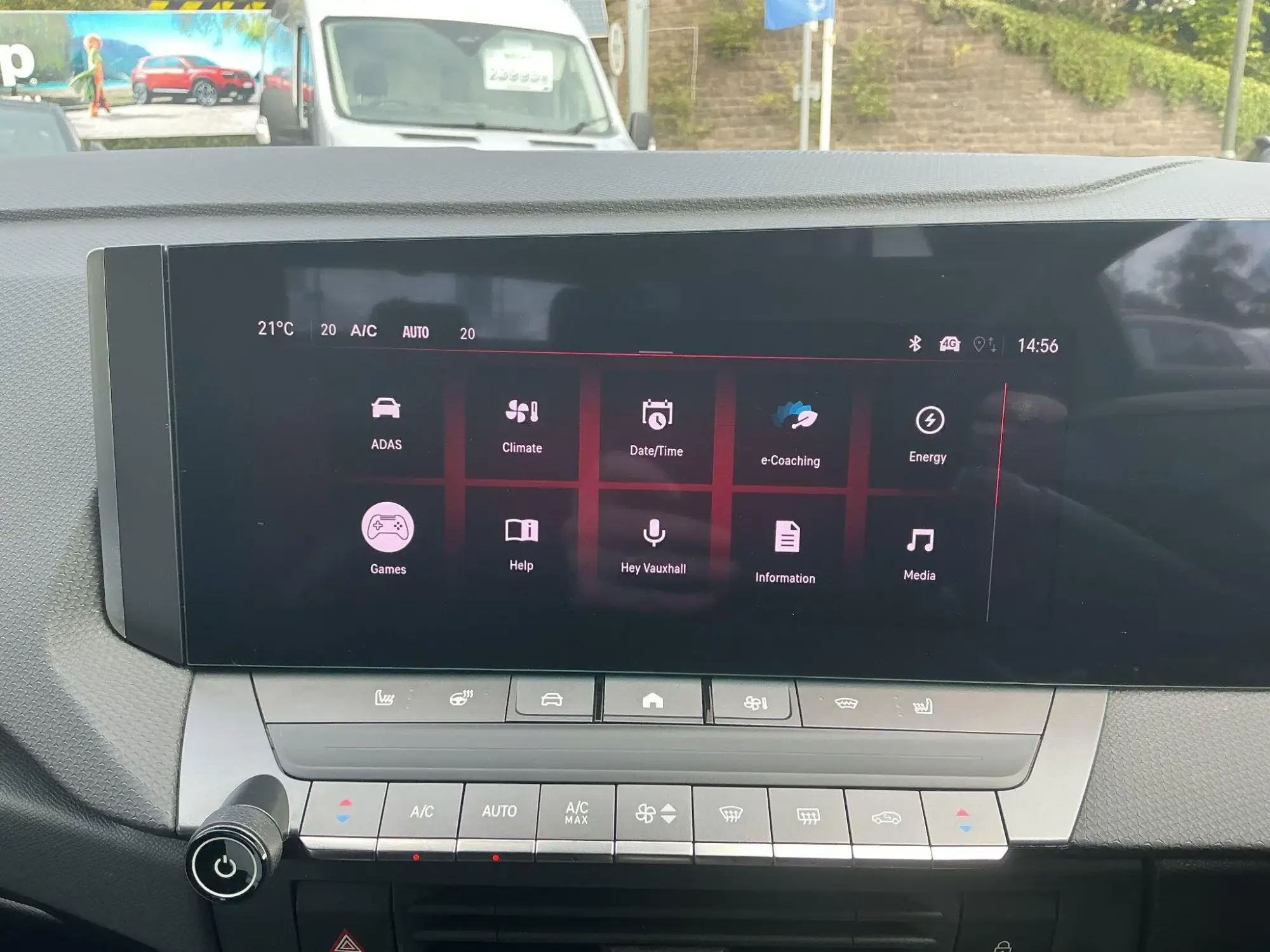Vauxhall Astra Electric Image 30