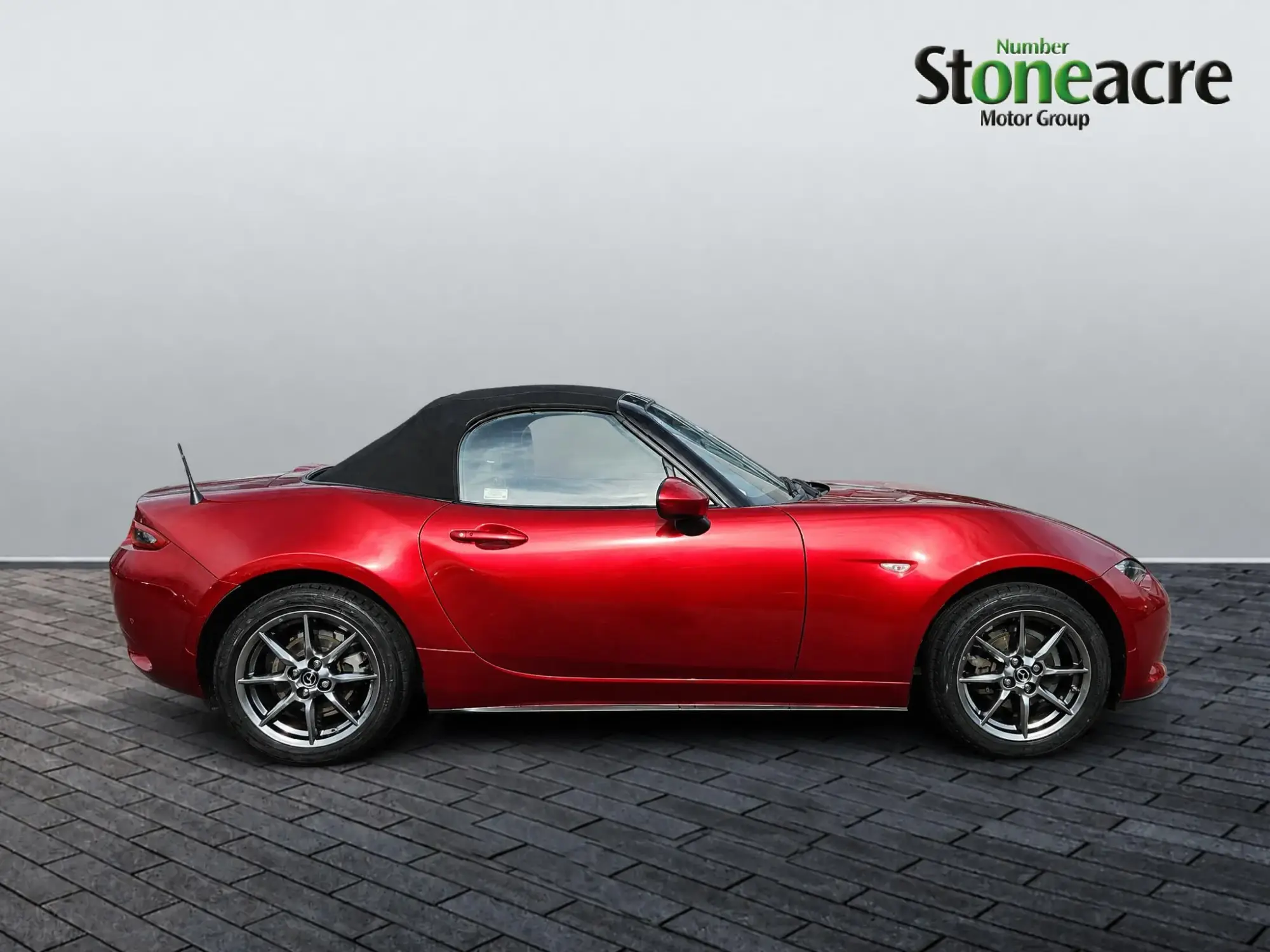 Mazda MX-5 1.5 SKYACTIV-G Sport Euro 6 (s/s) 2dr AY72KWS Image 2 Mazda MX-5 1.5 SKYACTIV-G Sport Euro 6 (s/s) 2dr AY72KWS Image 2