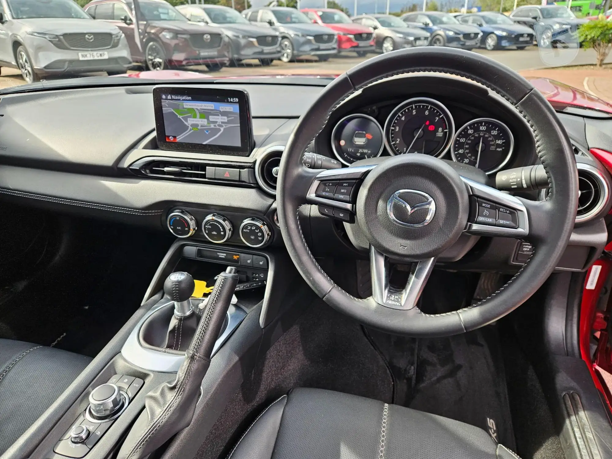 Mazda MX-5 Image 13 Mazda MX-5 Image 13
