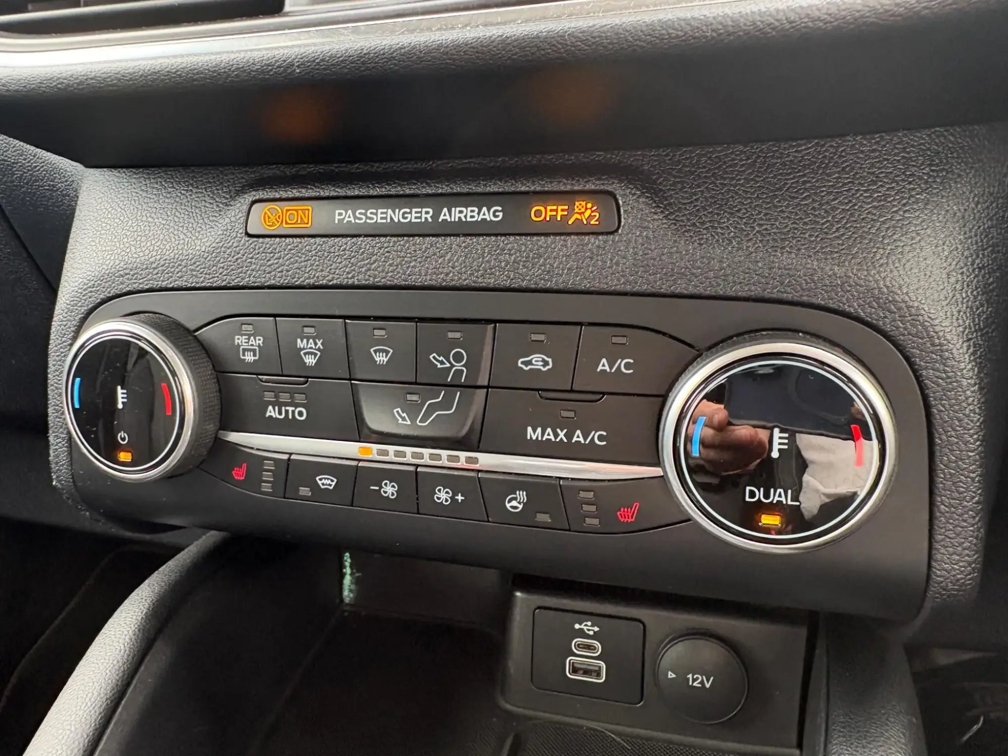 Ford Kuga Image 10