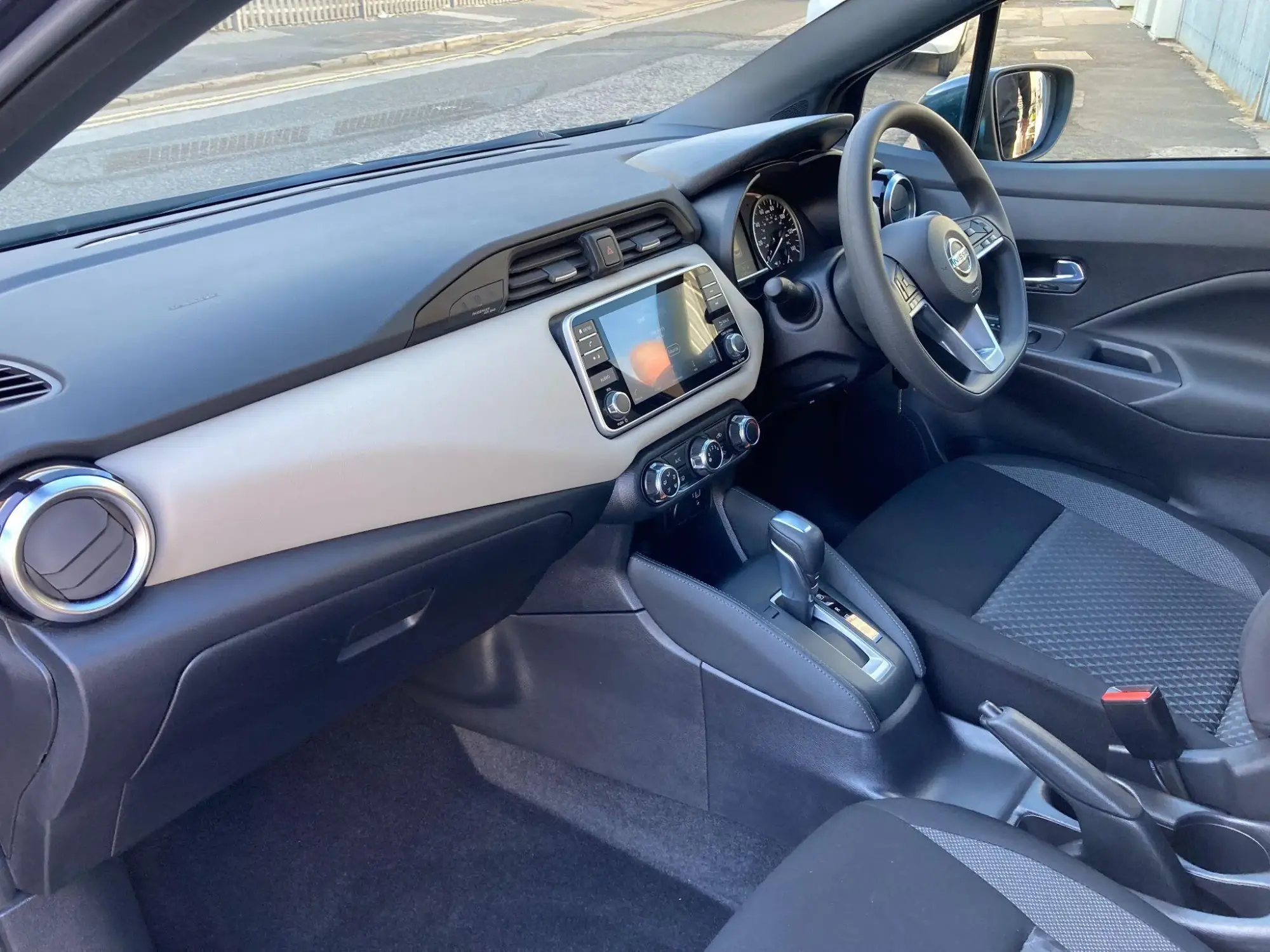 Nissan MICRA Image 24