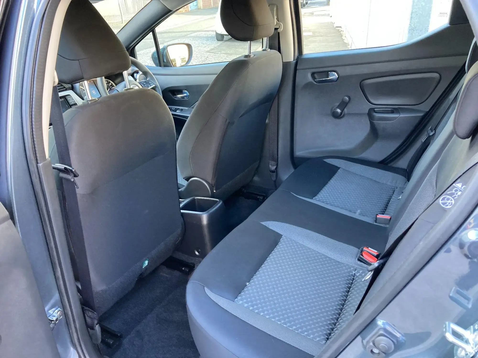 Nissan MICRA Image 31