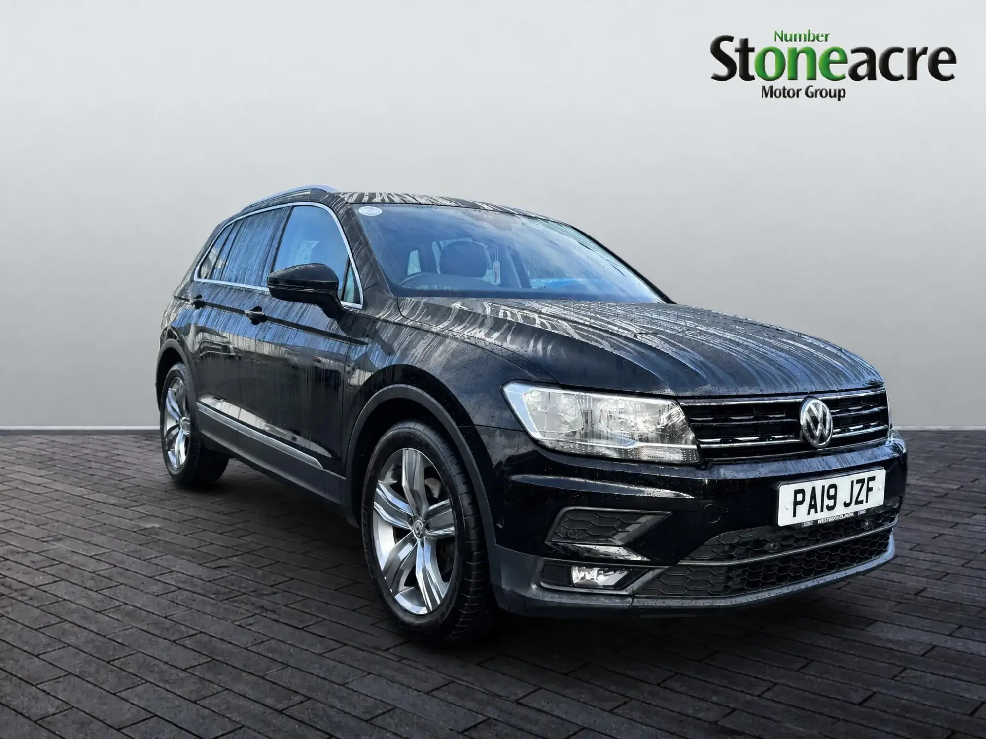 Volkswagen Tiguan 2.0 TDI Match Euro 6 (s/s) 5dr PA19JZF Image 1 Volkswagen Tiguan 2.0 TDI Match Euro 6 (s/s) 5dr PA19JZF Image 1