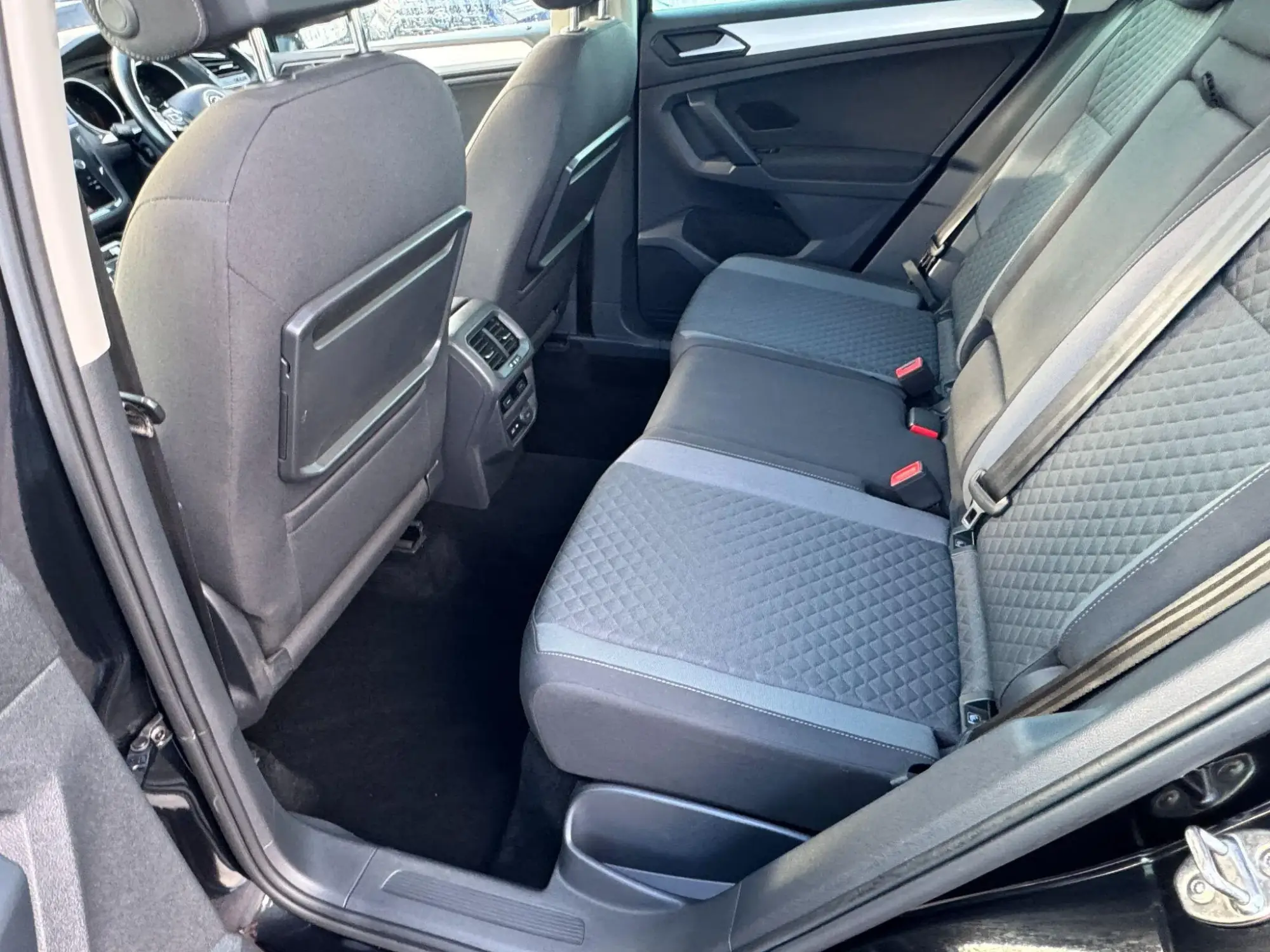 Volkswagen Tiguan Image 13