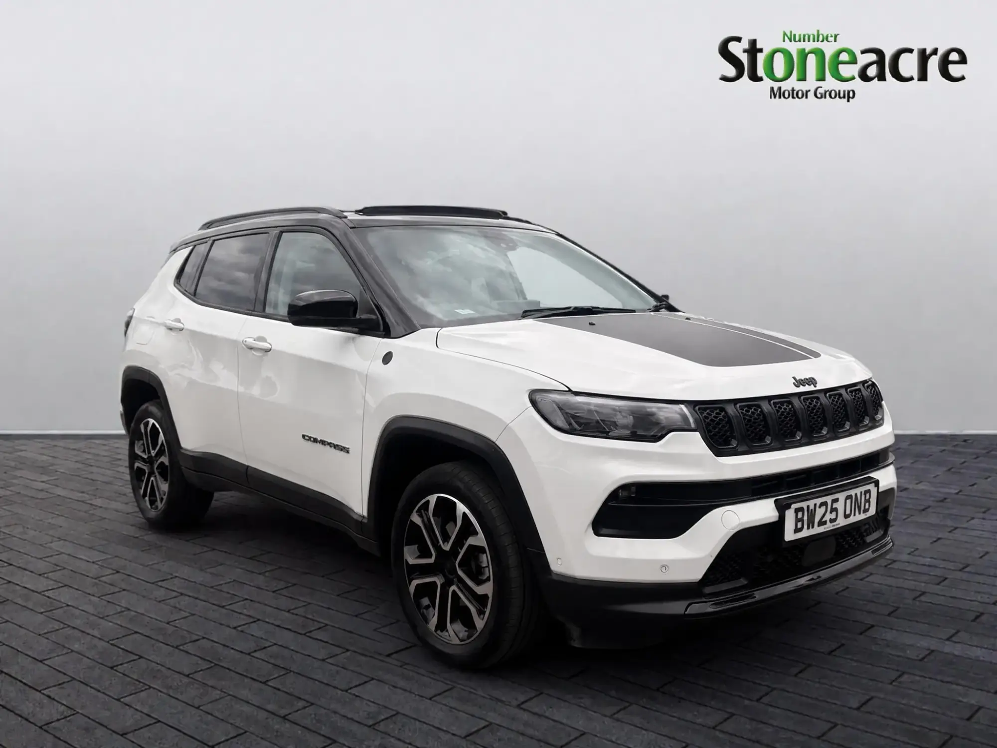Jeep Compass e-Hybrid 1.5 T4 e-Hybrid MHEV North Star DCT FWD Euro 6 (s/s) 5dr BW25ONB Image 1 Jeep Compass e-Hybrid 1.5 T4 e-Hybrid MHEV North Star DCT FWD Euro 6 (s/s) 5dr BW25ONB Image 1