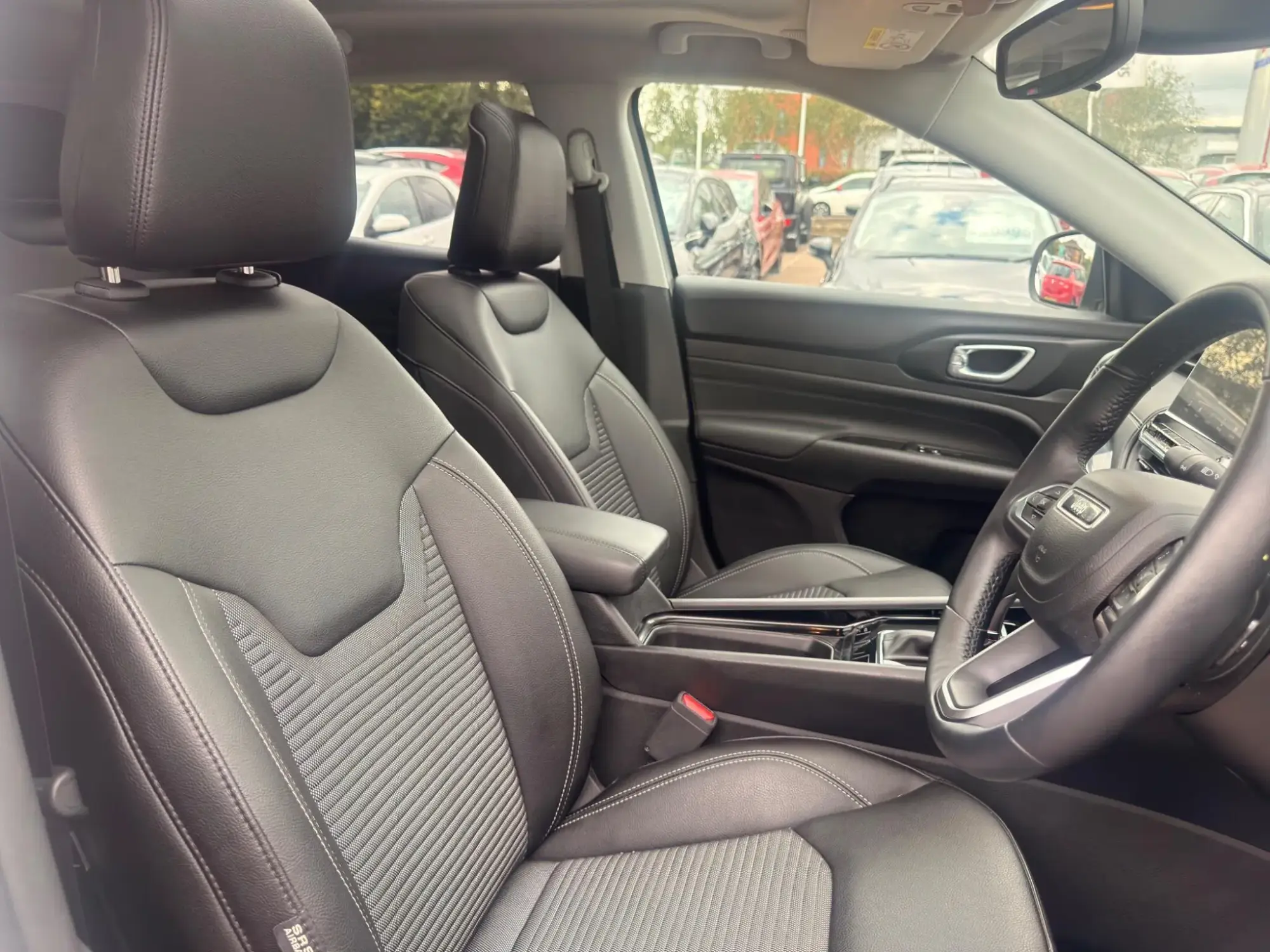 Jeep Compass e-Hybrid Image 13 Jeep Compass e-Hybrid Image 13