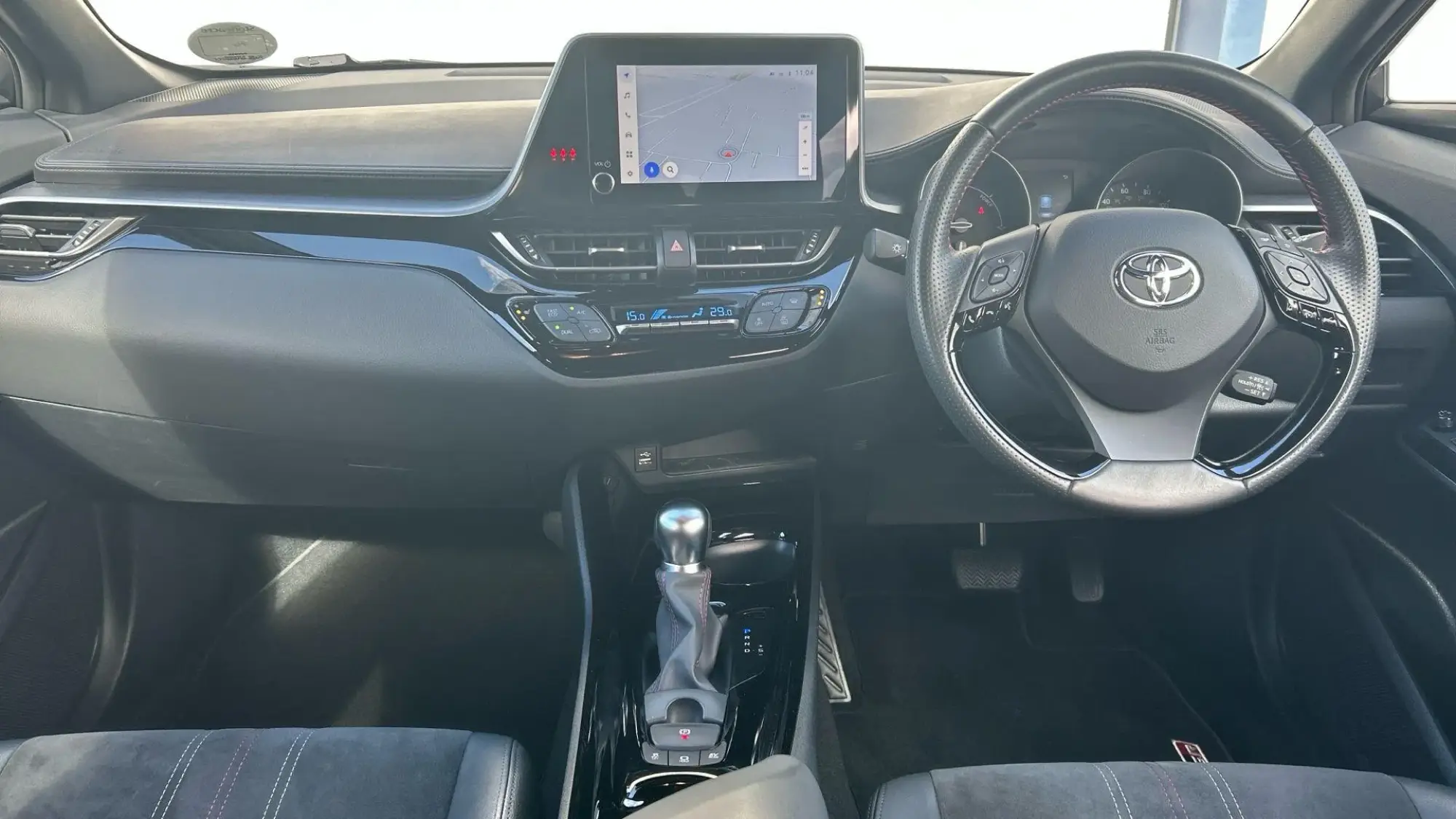 Toyota C-HR Hybrid Image 9