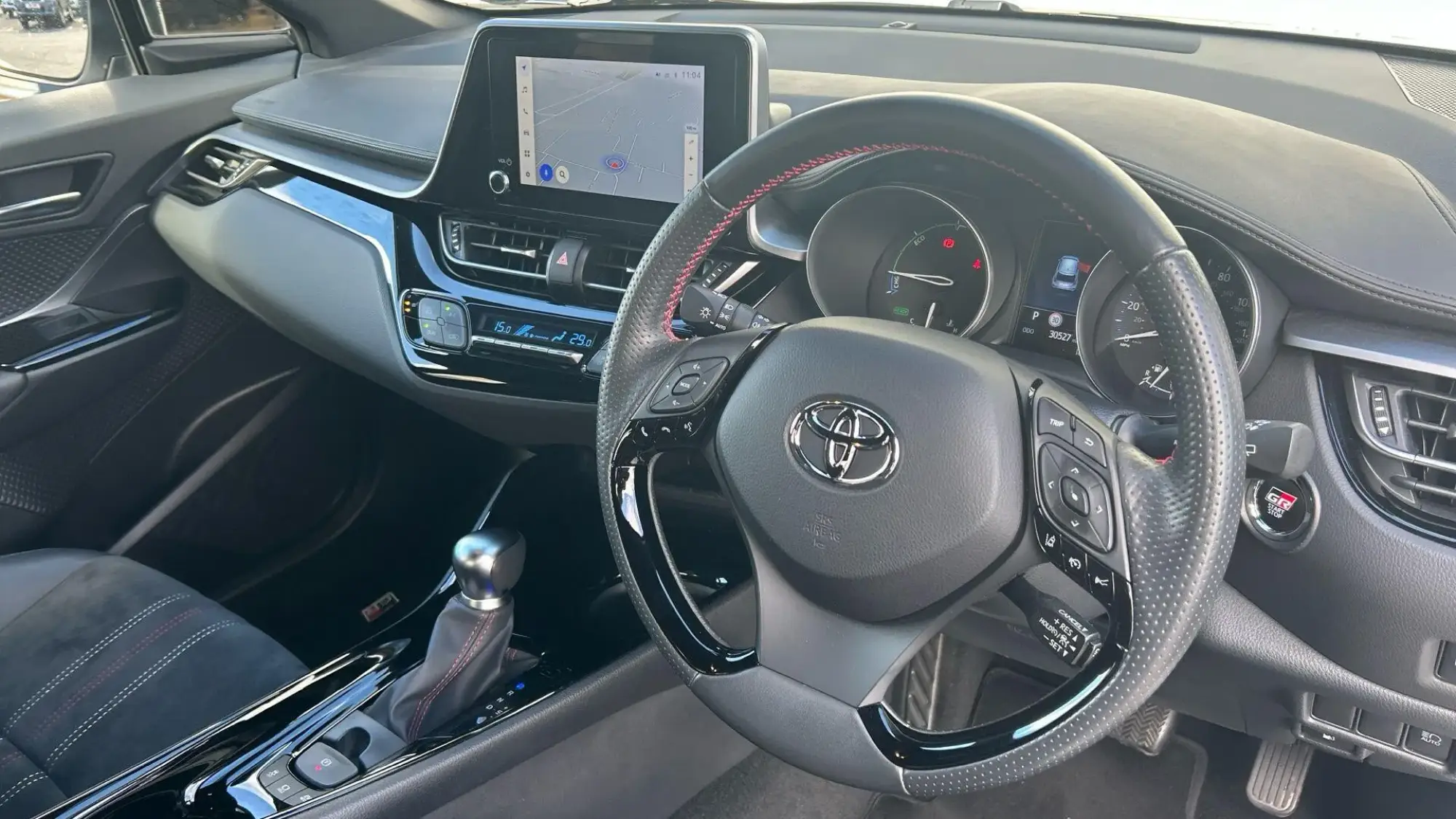 Toyota C-HR Hybrid Image 10