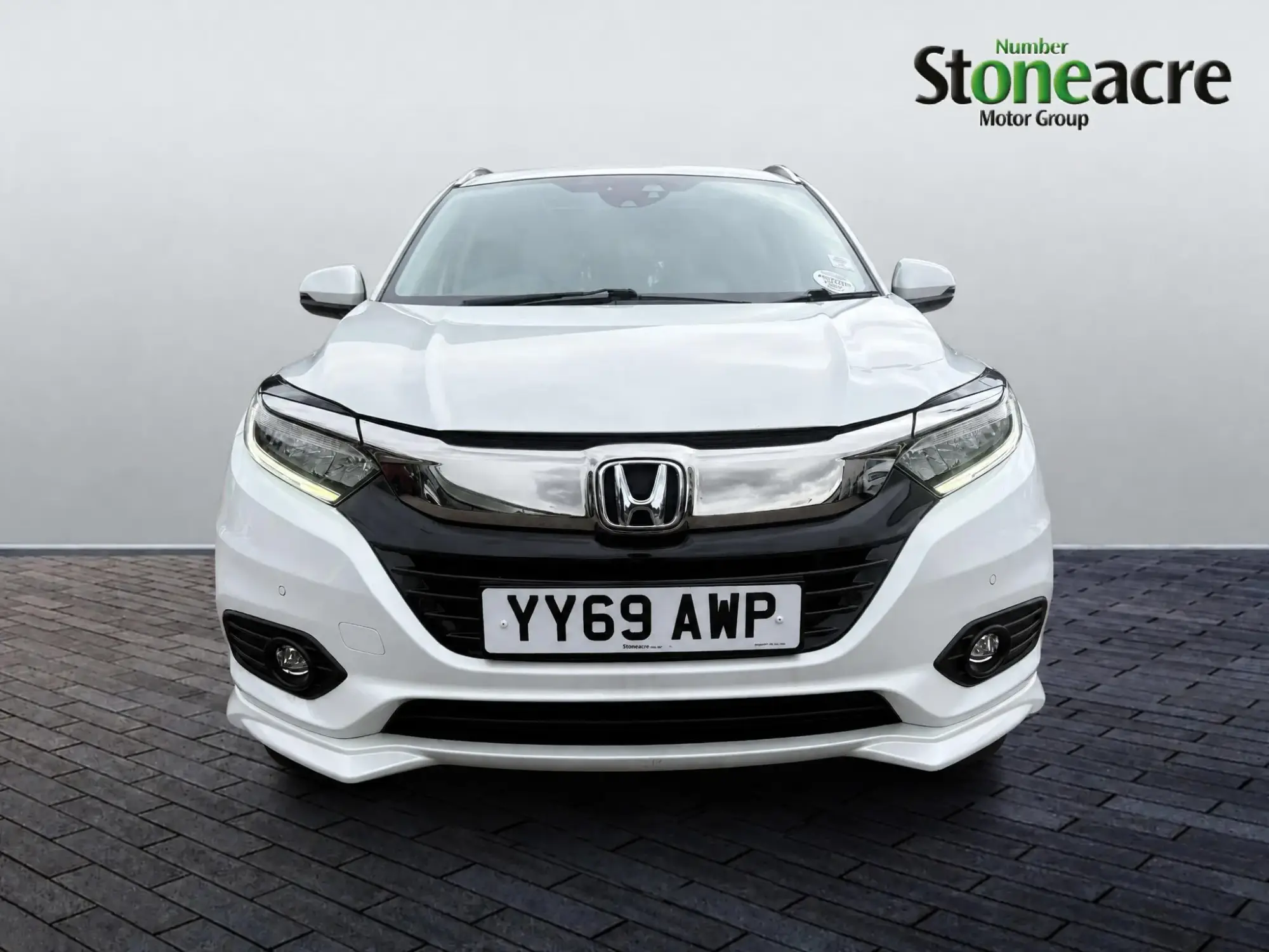 Honda HR-V 1.5 i-VTEC EX Euro 6 (s/s) 5dr YY69AWP Image 2 Honda HR-V 1.5 i-VTEC EX Euro 6 (s/s) 5dr YY69AWP Image 2