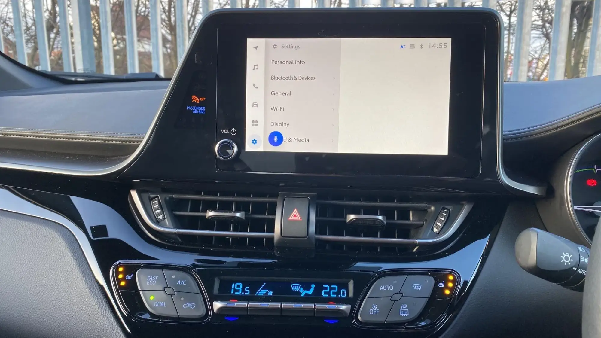 Toyota C-HR Self-Charging Hybrid Image 26 Toyota C-HR Self-Charging Hybrid Image 26