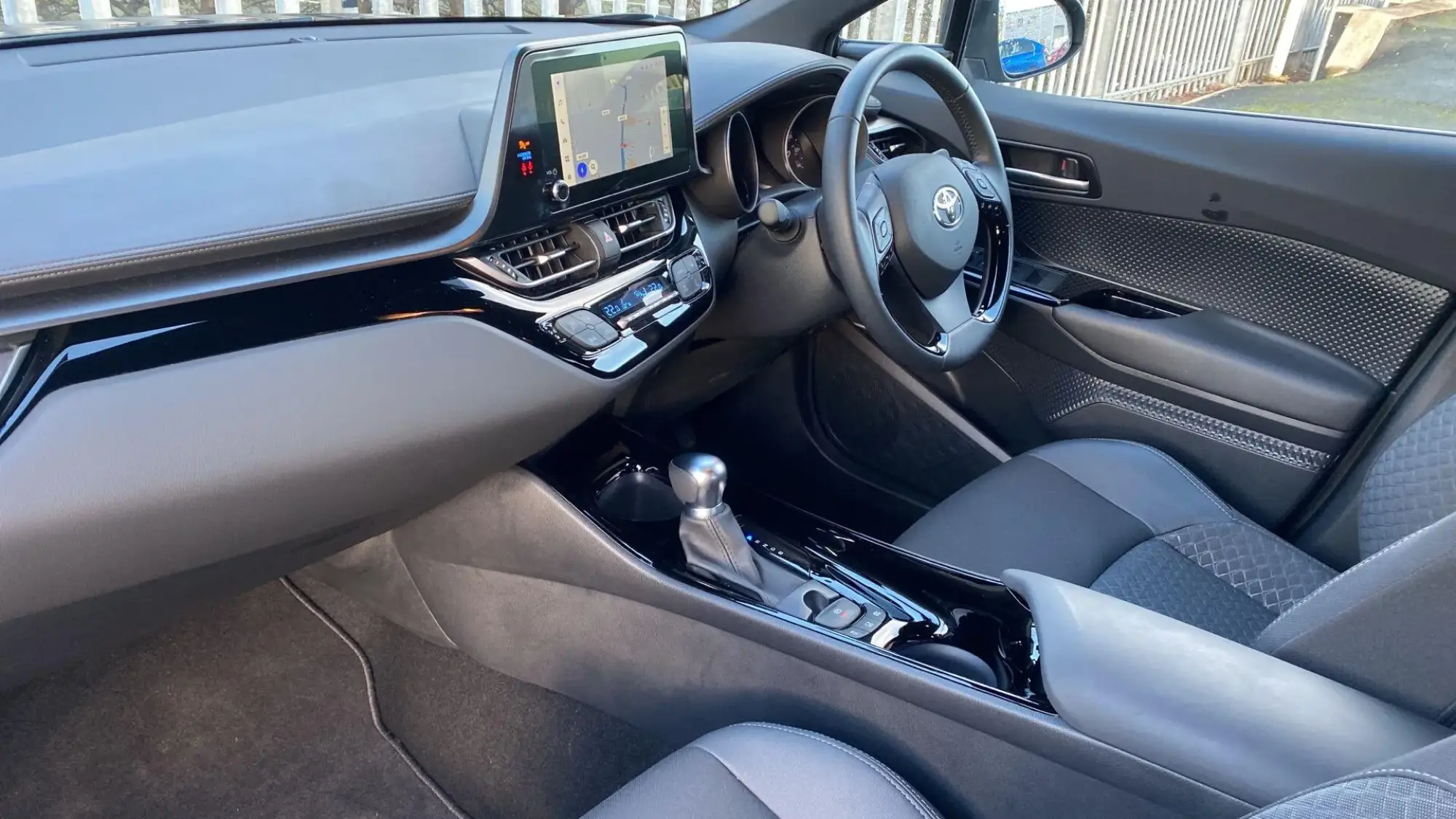 Toyota C-HR Self-Charging Hybrid Image 28 Toyota C-HR Self-Charging Hybrid Image 28
