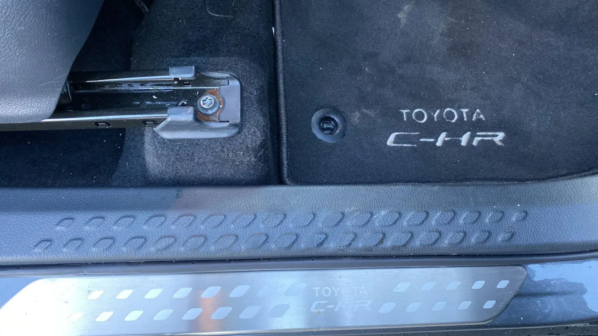 Toyota C-HR Self-Charging Hybrid Image 36 Toyota C-HR Self-Charging Hybrid Image 36