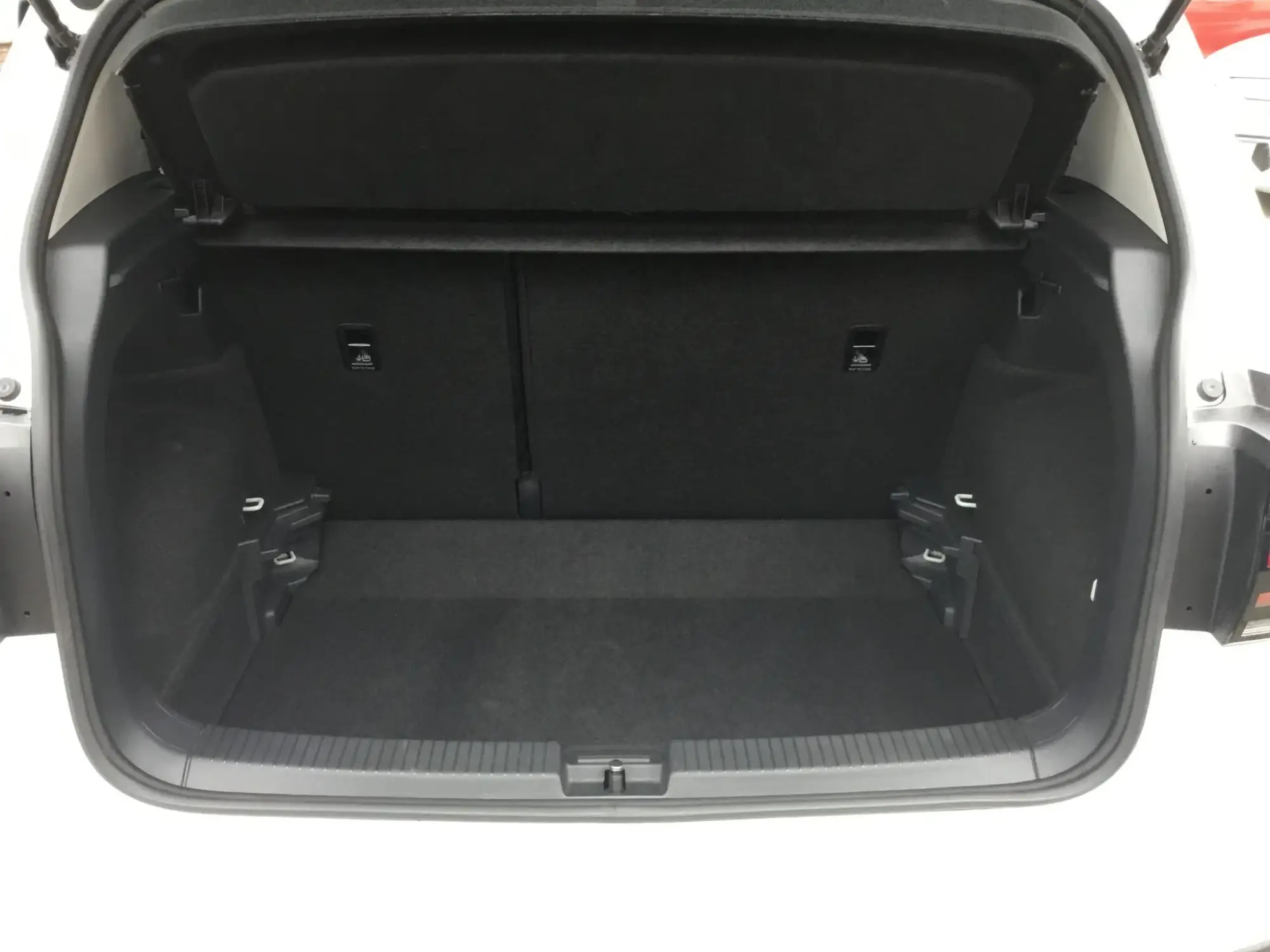 Volkswagen T-Cross Image 10