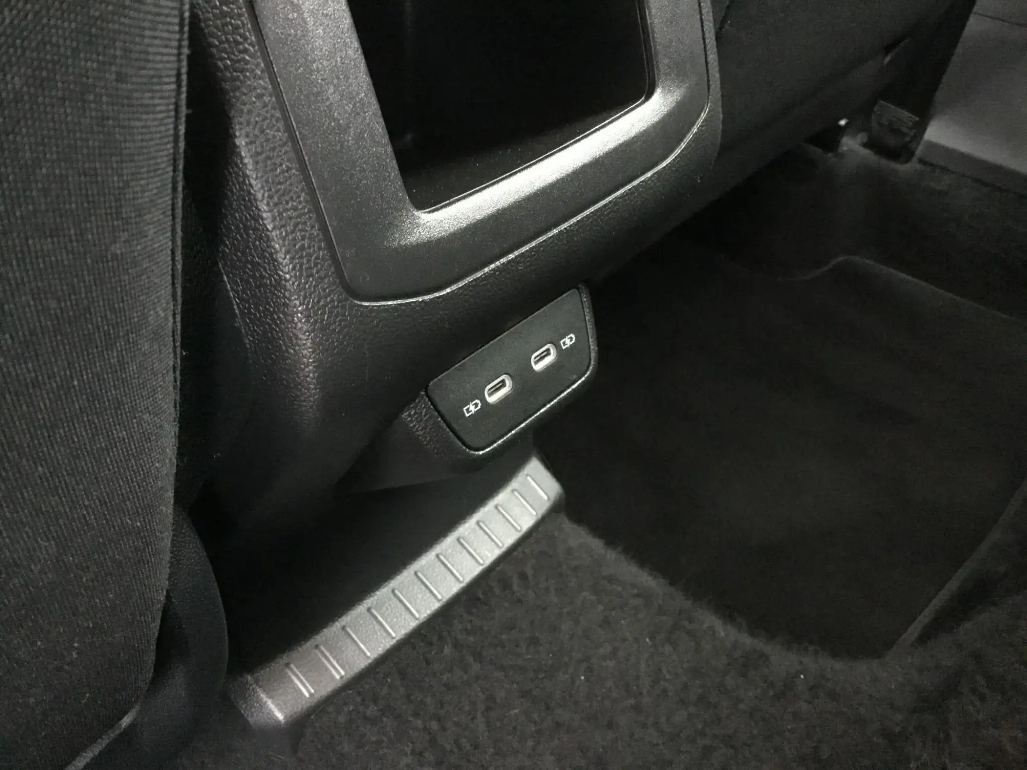 Volkswagen T-Cross Image 22