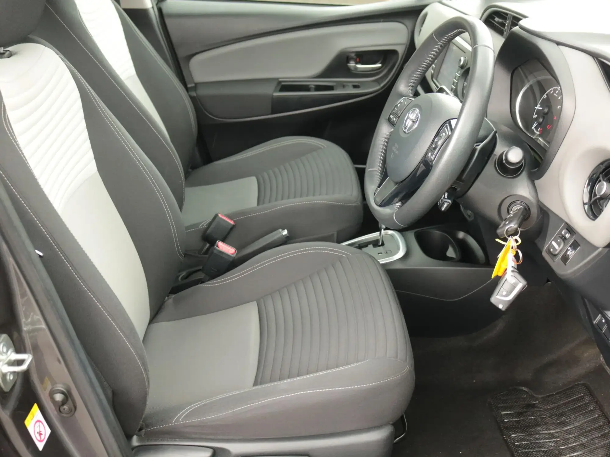 Toyota Yaris Image 14 Toyota Yaris Image 14