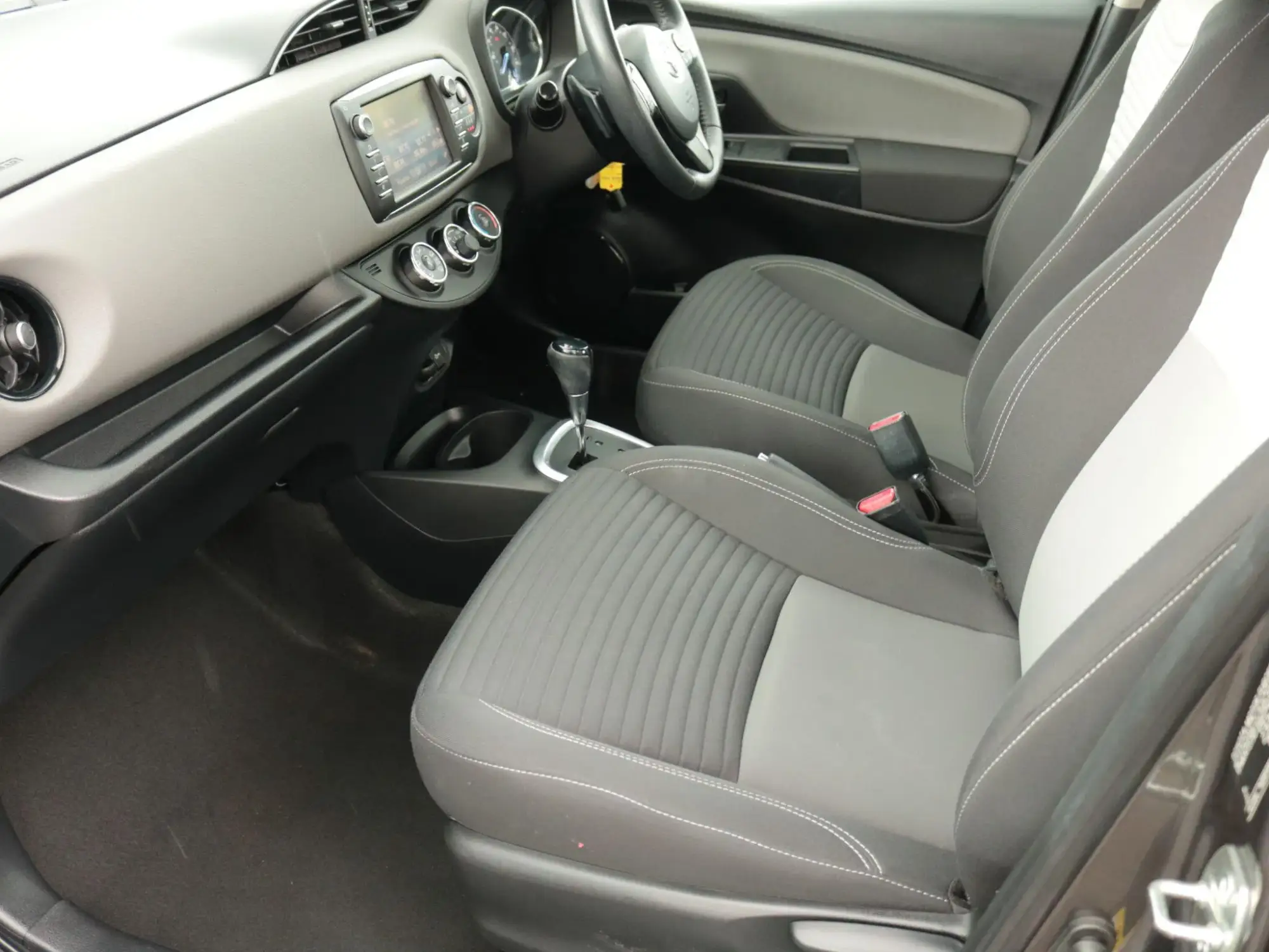Toyota Yaris Image 16 Toyota Yaris Image 16