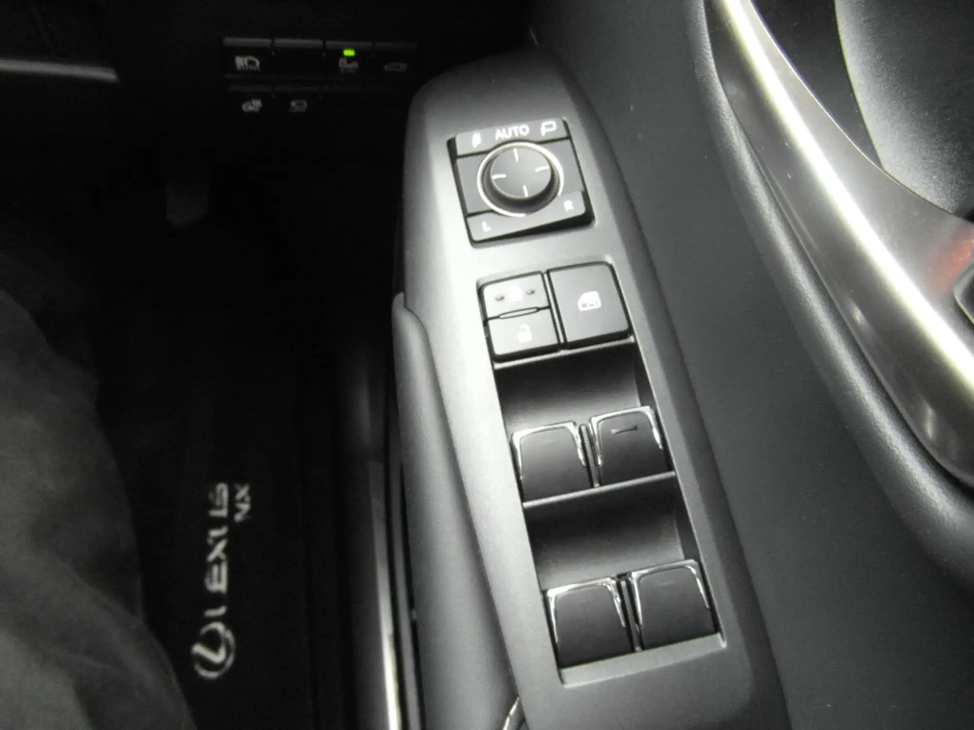 Lexus NX Self-Charging Hybrid Image 14 Lexus NX Self-Charging Hybrid Image 14
