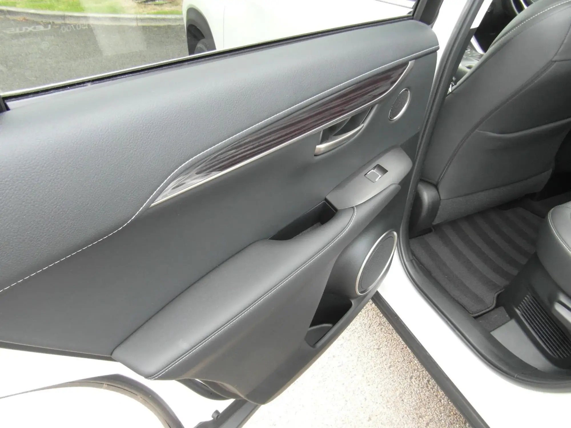 Lexus NX Self-Charging Hybrid Image 25 Lexus NX Self-Charging Hybrid Image 25
