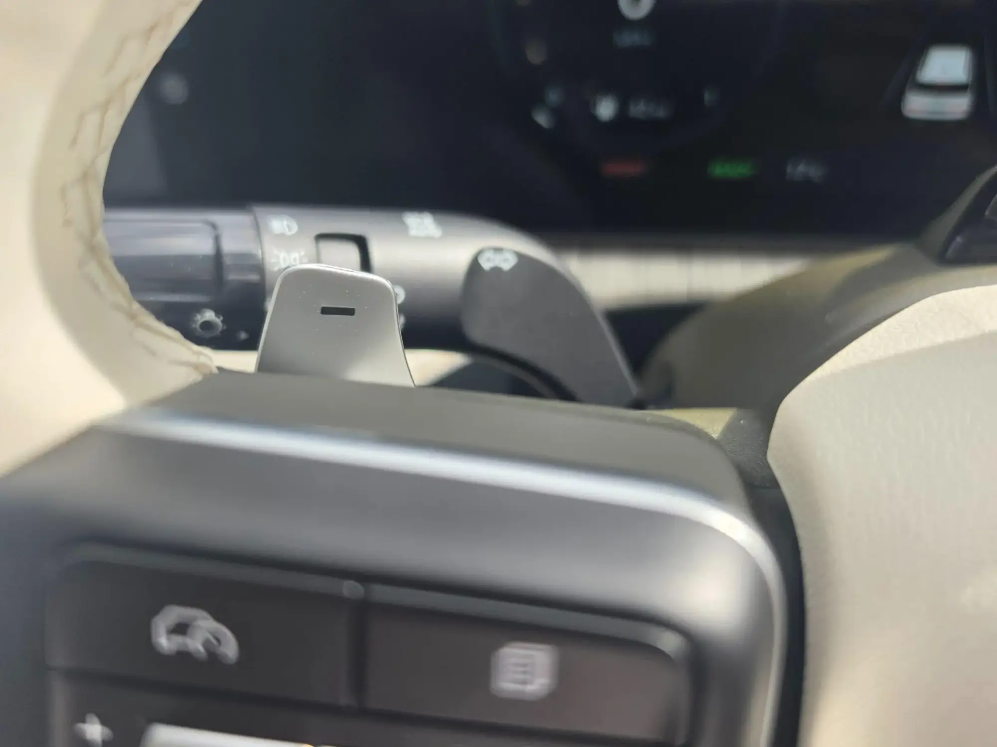 Hyundai SANTA FE Plug-in Hybrid Image 16