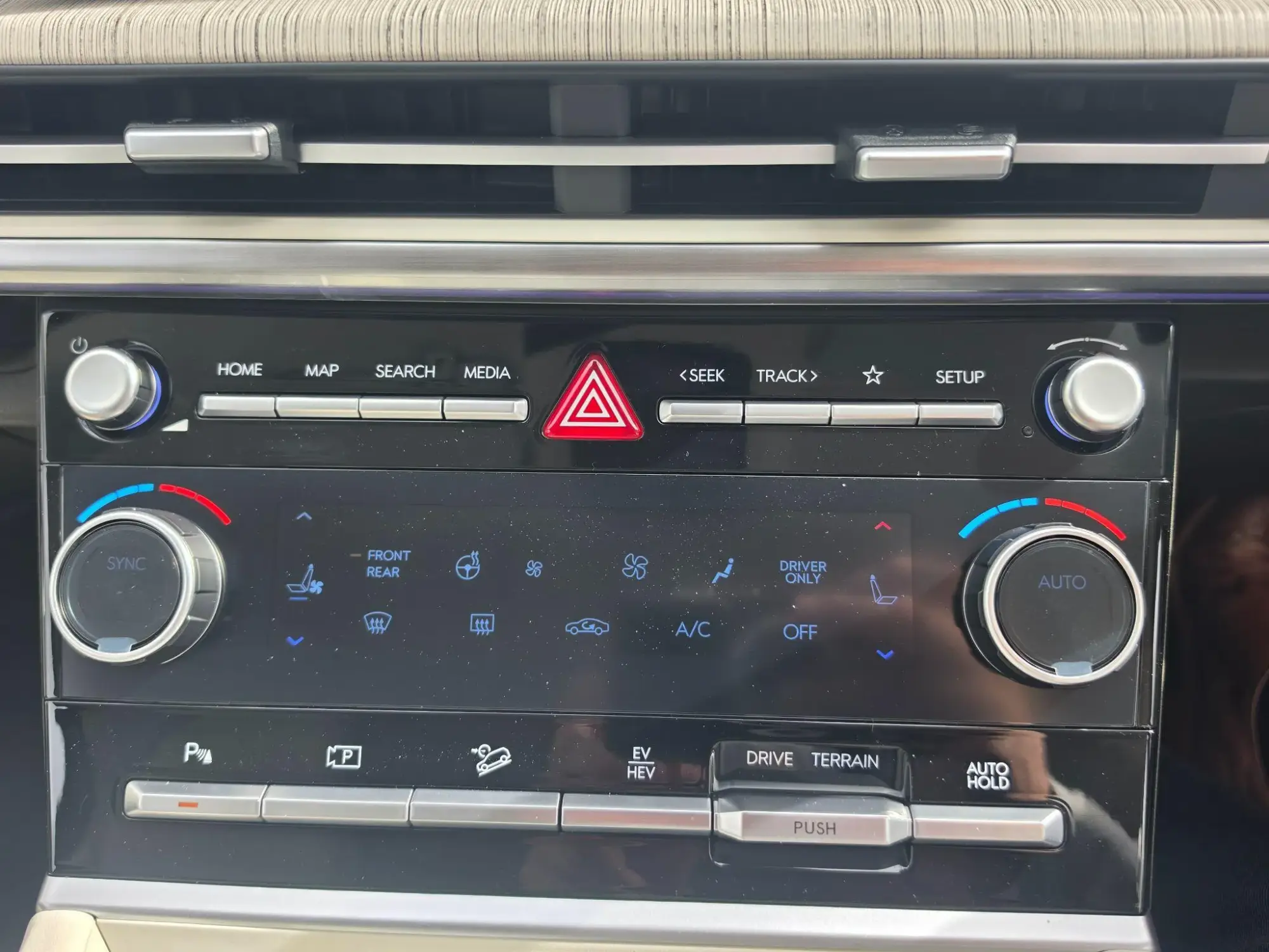 Hyundai SANTA FE Plug-in Hybrid Image 26