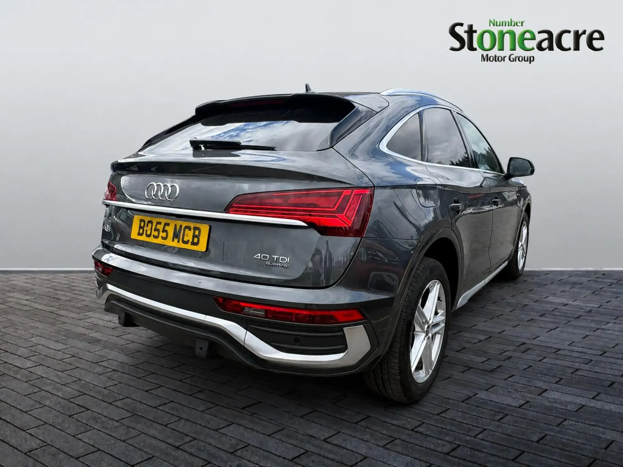 Audi Q5 2.0 TDI 40 S line Sportback S Tronic quattro Euro 6 (s/s) 5dr FM22EKO Image 3 Audi Q5 2.0 TDI 40 S line Sportback S Tronic quattro Euro 6 (s/s) 5dr FM22EKO Image 3