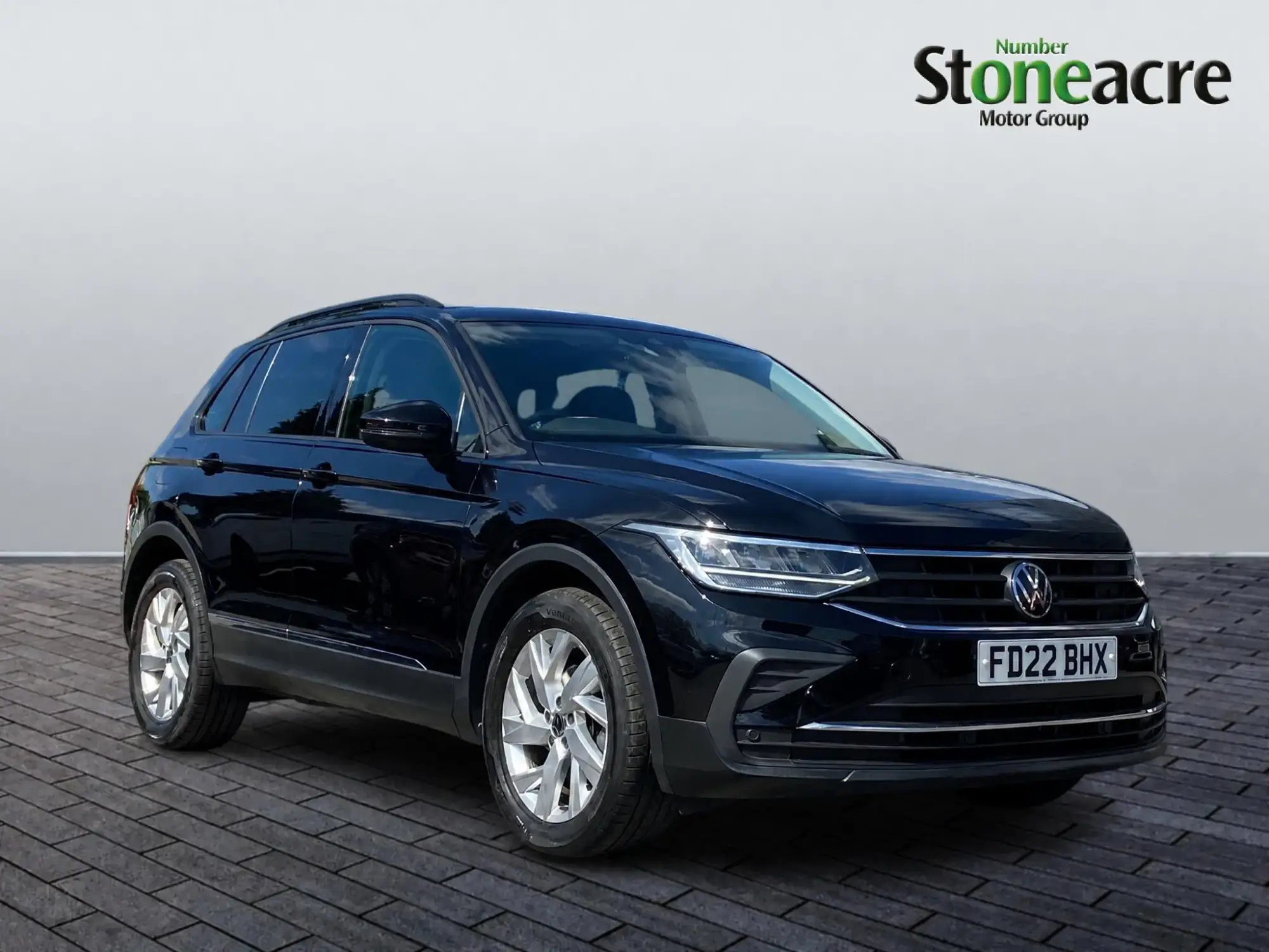 Volkswagen Tiguan 1.5 TSI Life SUV 5dr Petrol DSG Euro 6 (s/s) (150 ps) FD22BHX Image 1 Volkswagen Tiguan 1.5 TSI Life SUV 5dr Petrol DSG Euro 6 (s/s) (150 ps) FD22BHX Image 1