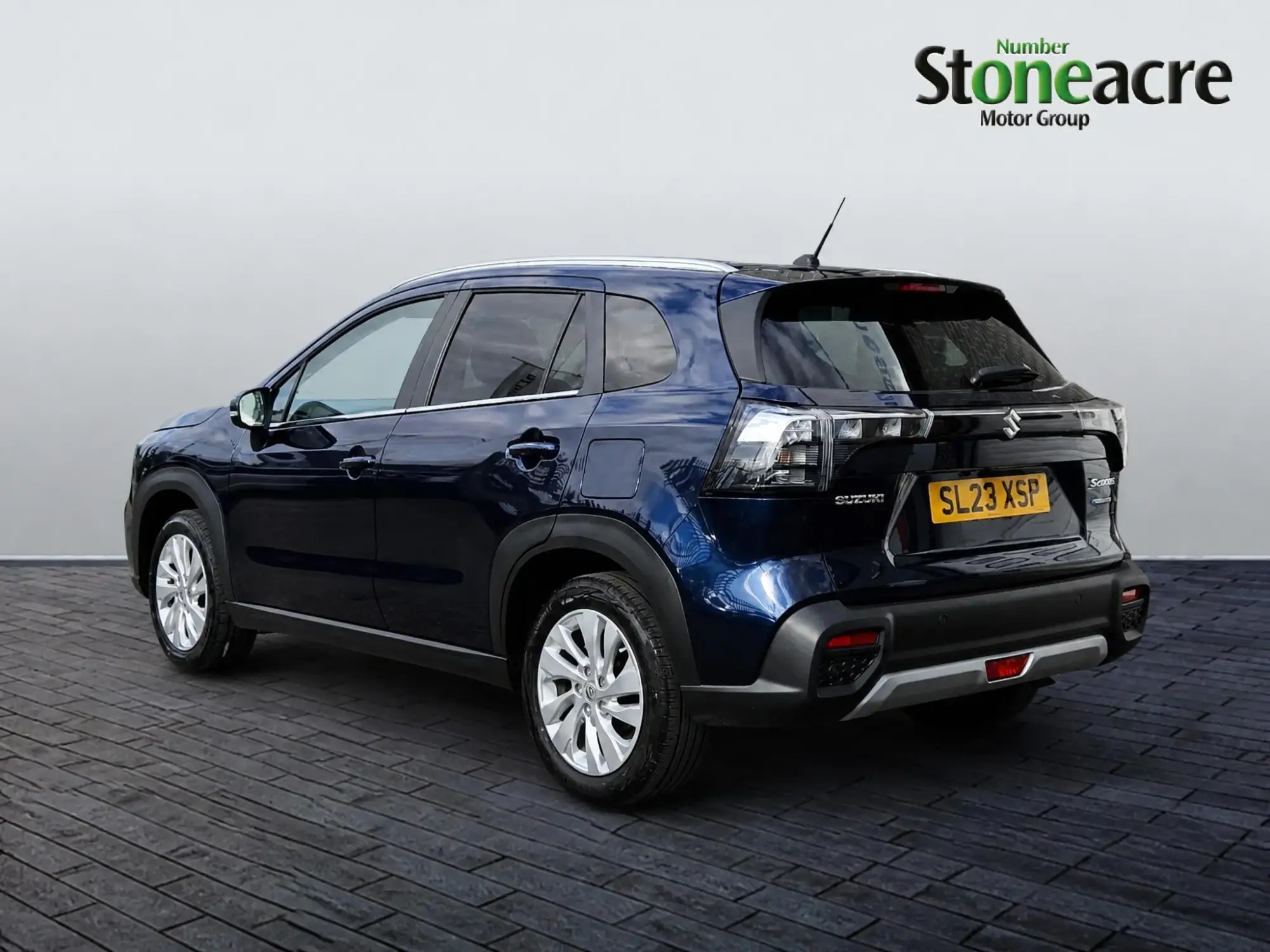 Suzuki S-Cross Hybrid Image 5 Suzuki S-Cross Hybrid Image 5