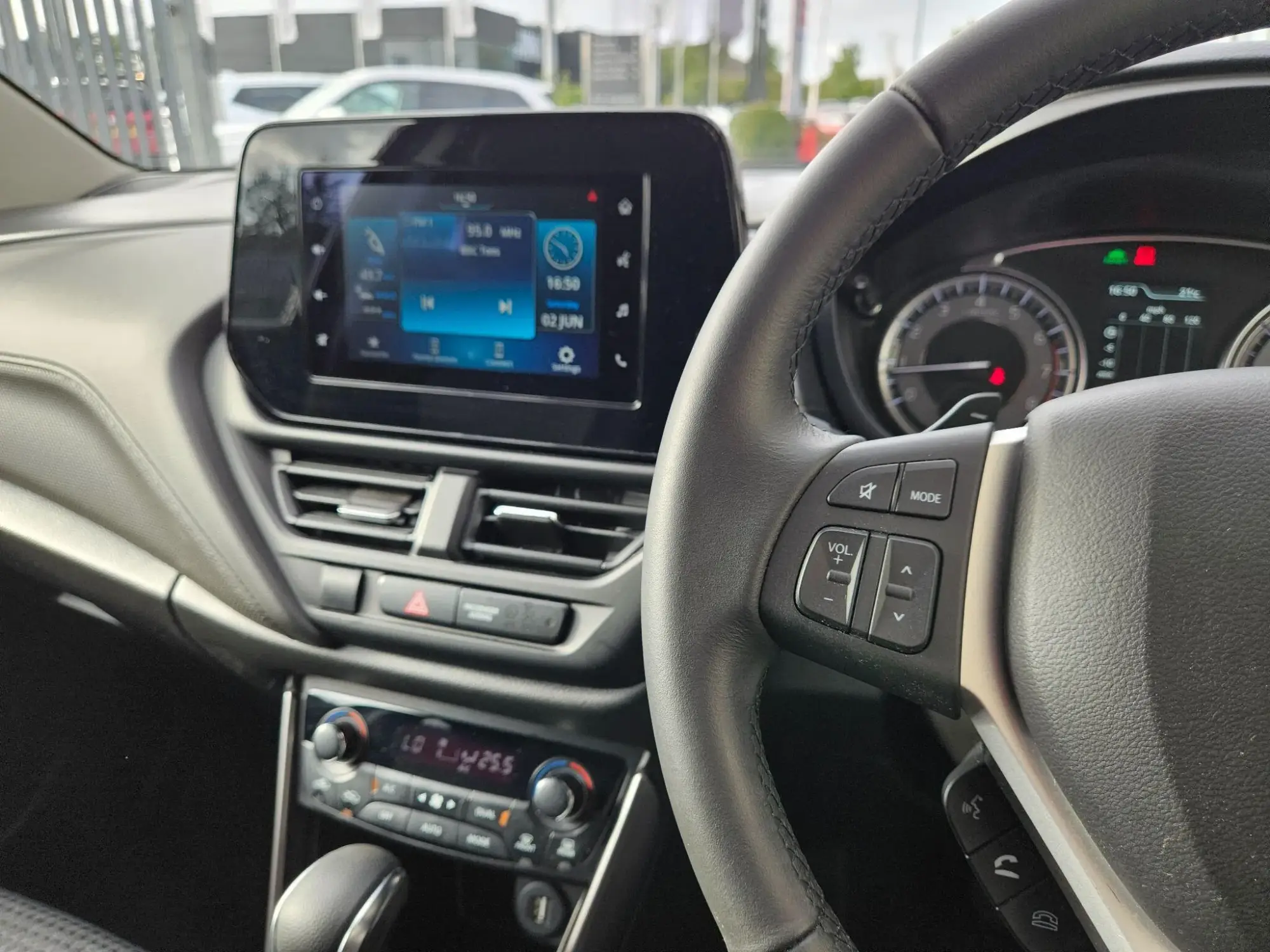 Suzuki S-Cross Hybrid Image 15 Suzuki S-Cross Hybrid Image 15