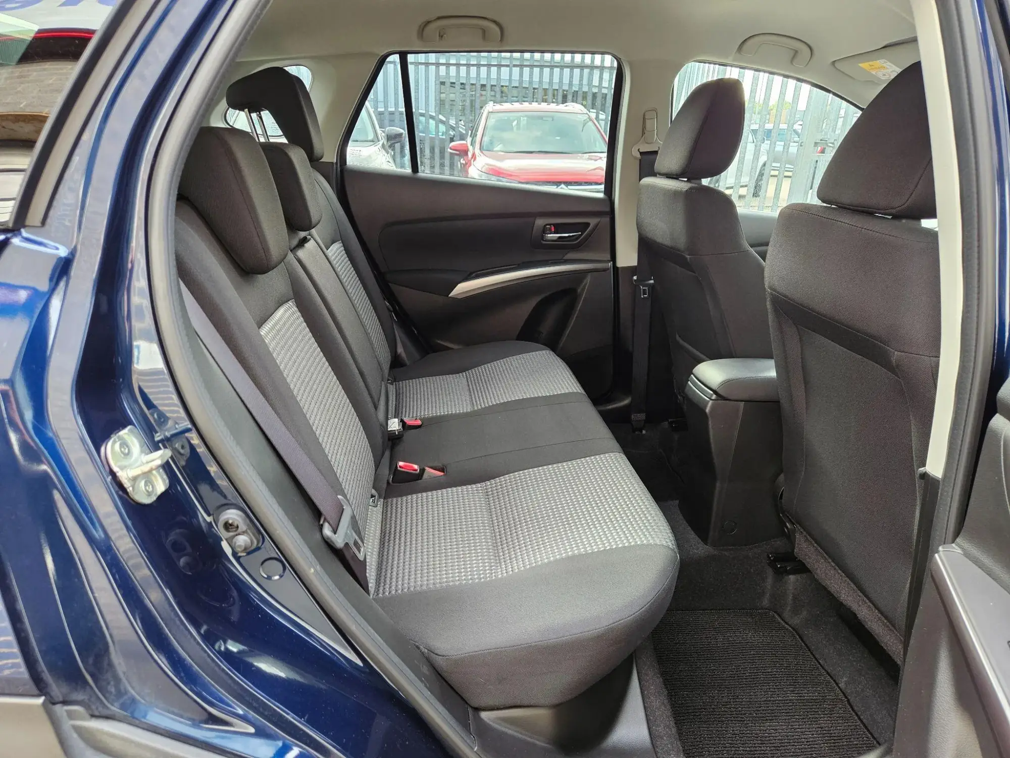 Suzuki S-Cross Hybrid Image 17 Suzuki S-Cross Hybrid Image 17